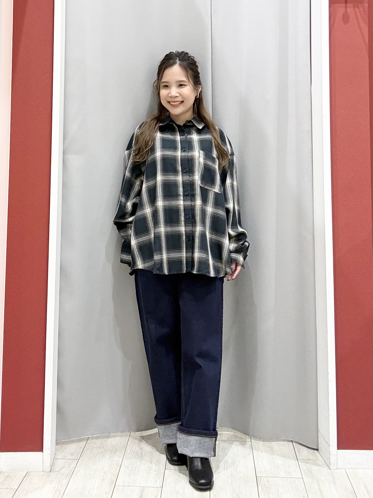 shioさんの「SHOO･LA･RUE｜【S-LL/洗濯機可/前後2WAY】大人カジュアルにきまる コーデュロイトップス」を使ったコーディネート
