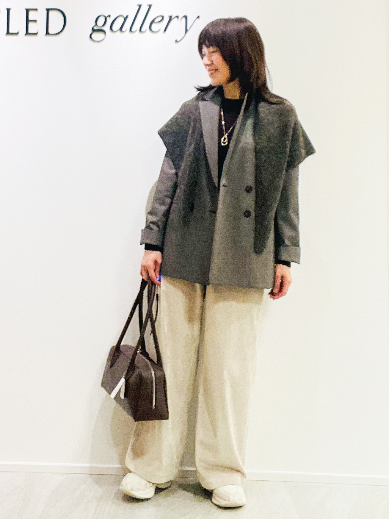 めいさんの「UNTITLED｜【きれいに体型カバー/8色展開】Aラインシルエットニットプルオーバー」を使ったコーディネート