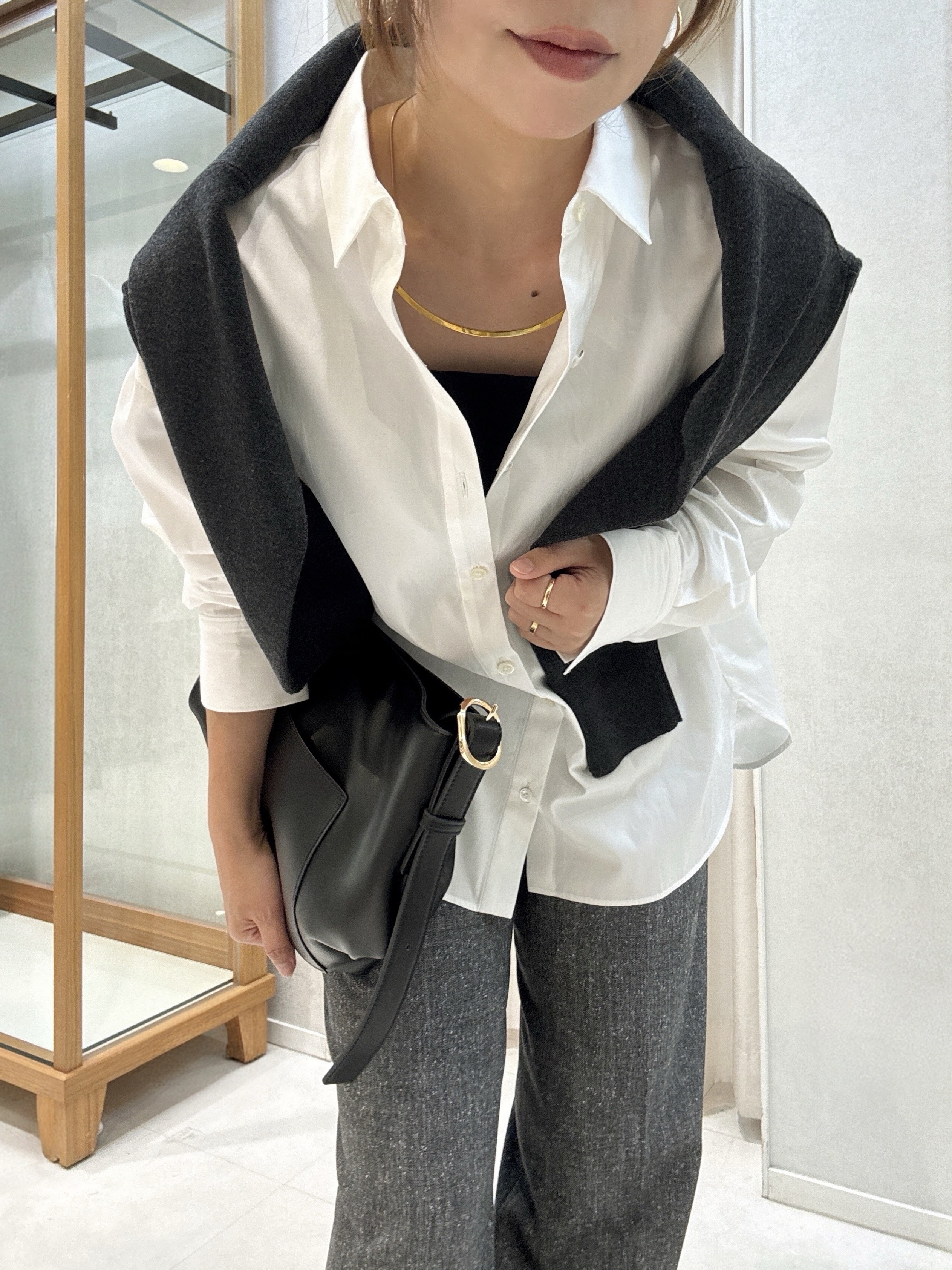 tomoさんの「UNTITLED｜【きれいめカジュアル】スウェットライクニットプルオーバー」を使ったコーディネート