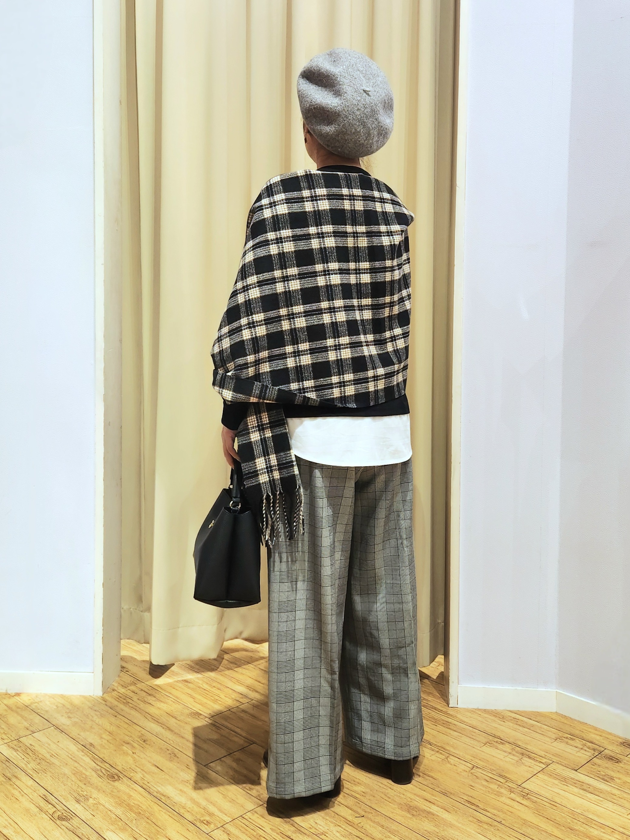 くまさんの「SHOO･LA･RUE｜【S-LL/洗濯機可】1枚で完成 アクセいらずのレイヤード風ブラウス」を使ったコーディネート