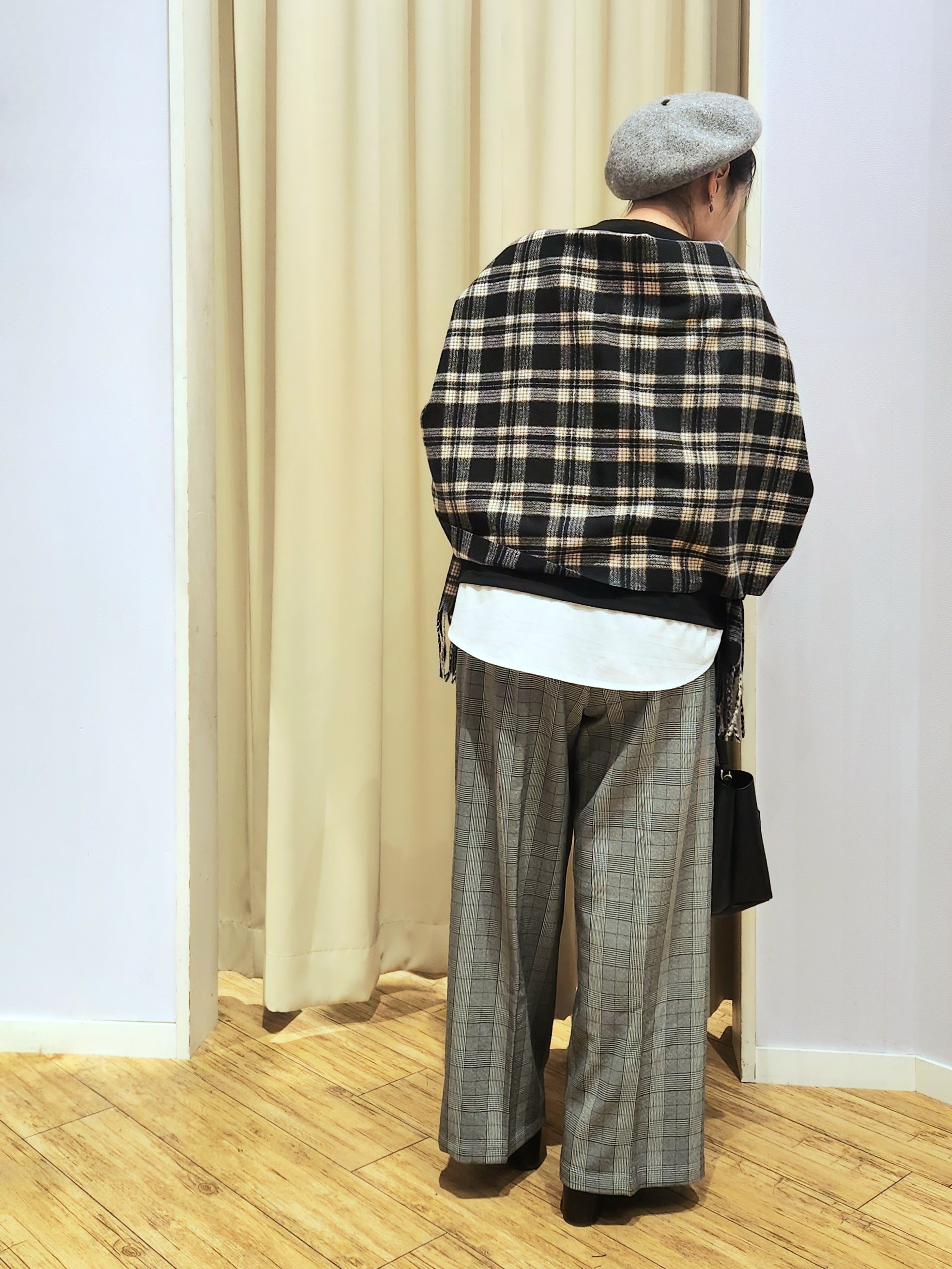 くまさんの「SHOO･LA･RUE｜【S-LL/洗濯機可】1枚で完成 アクセいらずのレイヤード風ブラウス」を使ったコーディネート