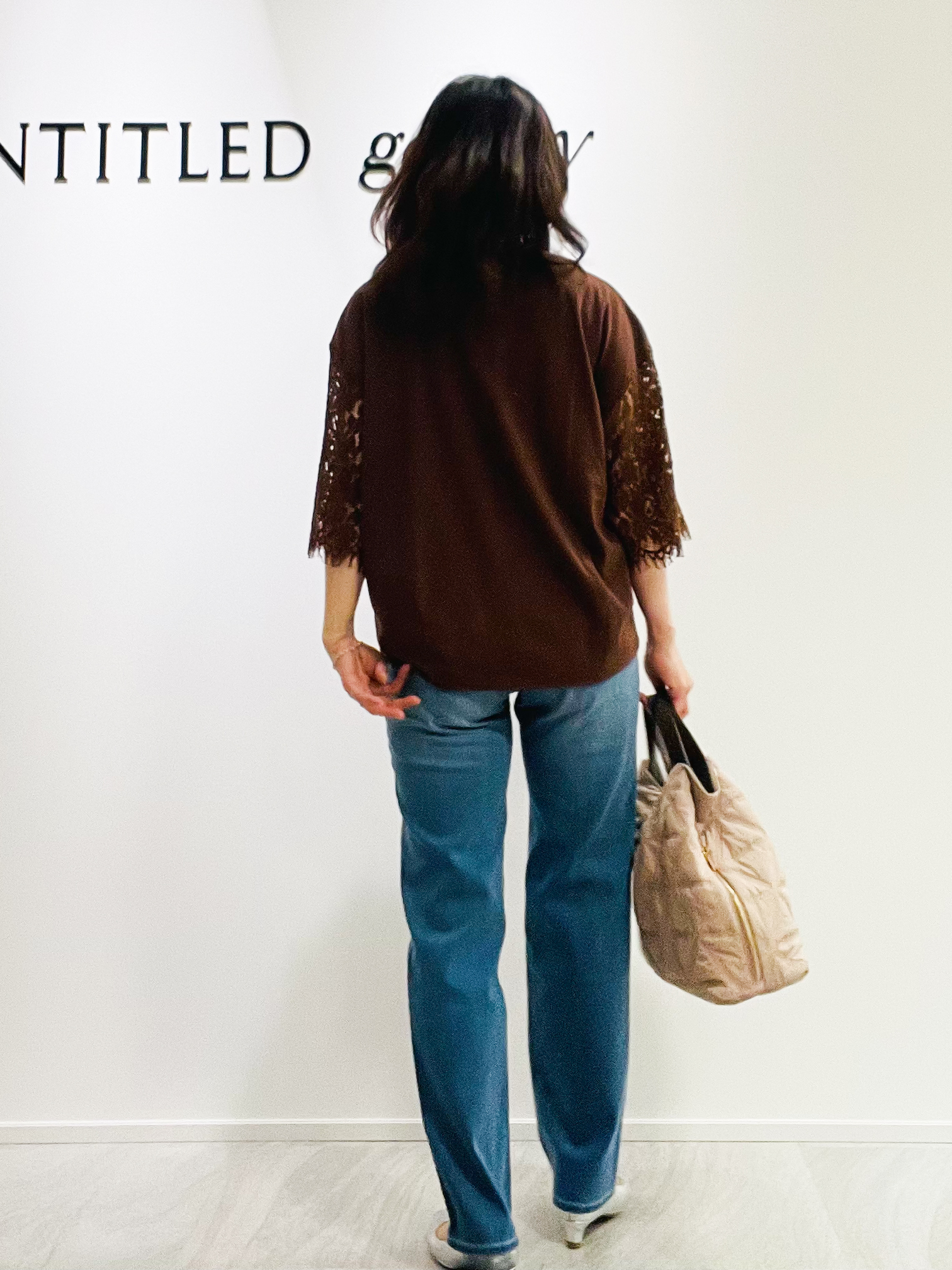 めいさんの「UNTITLED｜【秋映え/甘めTシャツ】袖レースプルオーバー」を使ったコーディネート