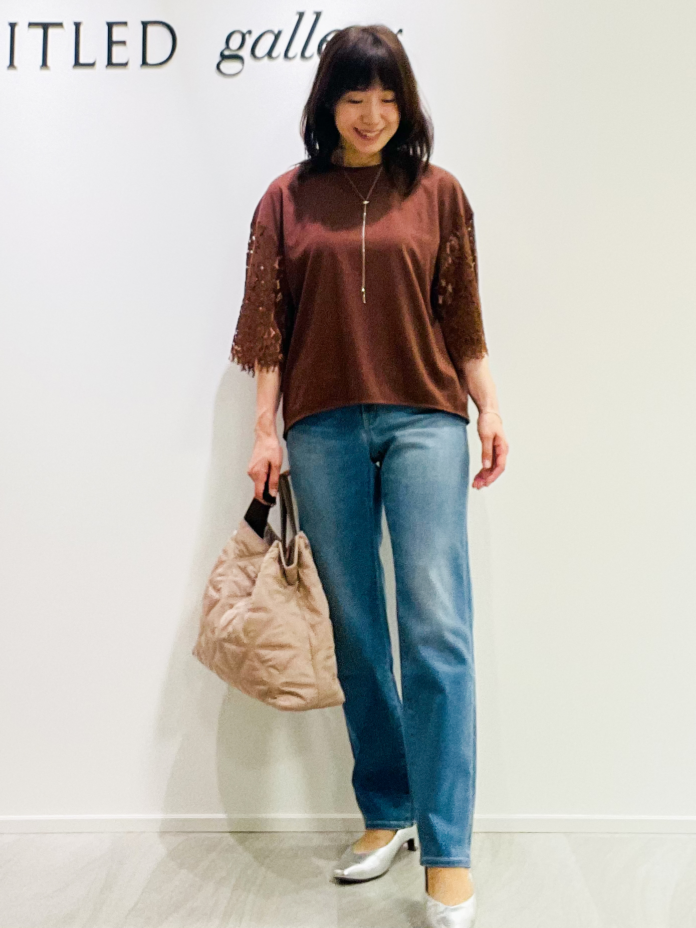 めいさんの「UNTITLED｜【秋映え/甘めTシャツ】袖レースプルオーバー」を使ったコーディネート