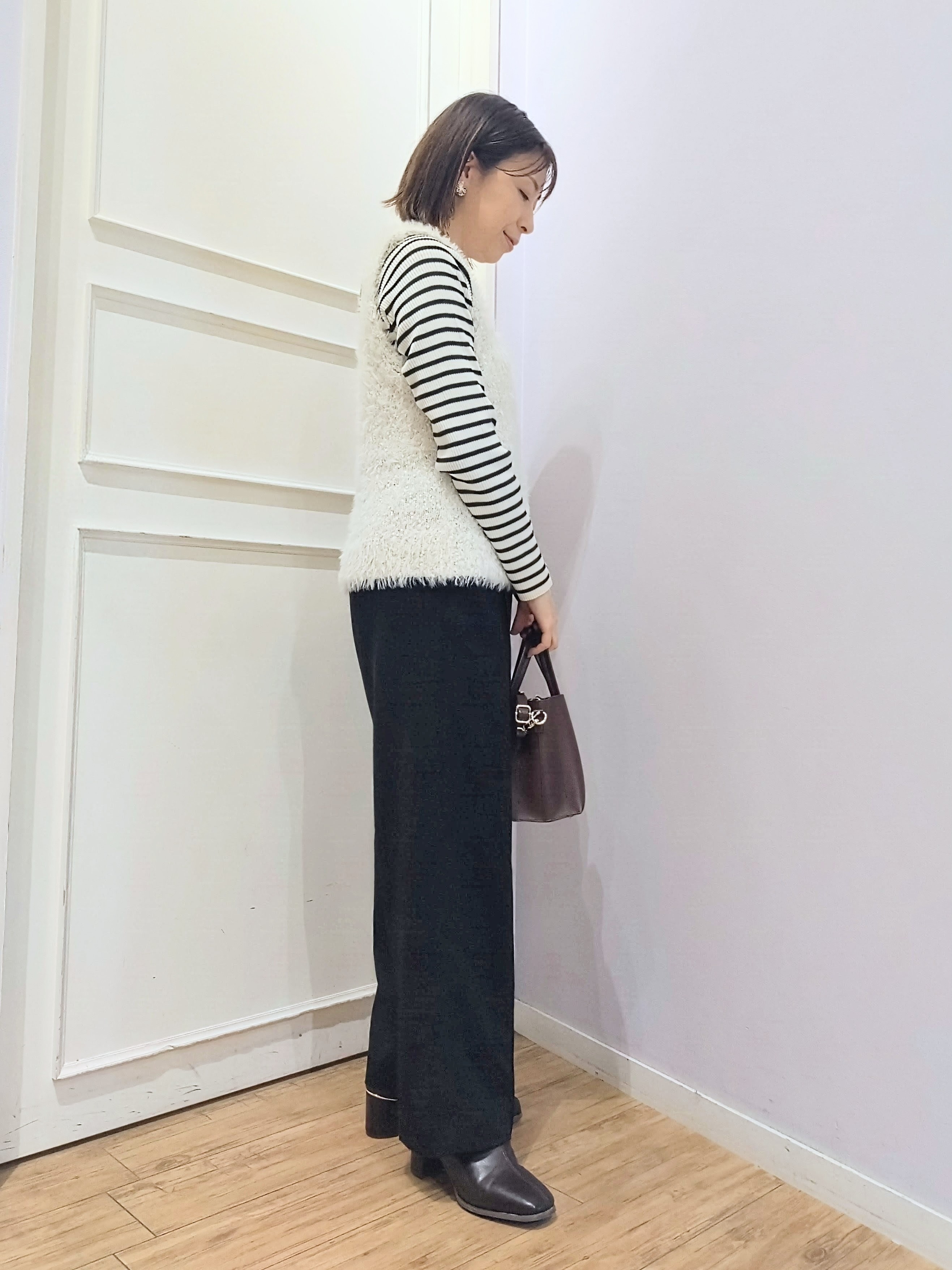 miomioさんの「SHOO･LA･RUE｜【絶妙なゆるピタ/S-LL/洗濯機可】ちくちくしにくいリブハイネック やわらかニット」を使ったコーディネート