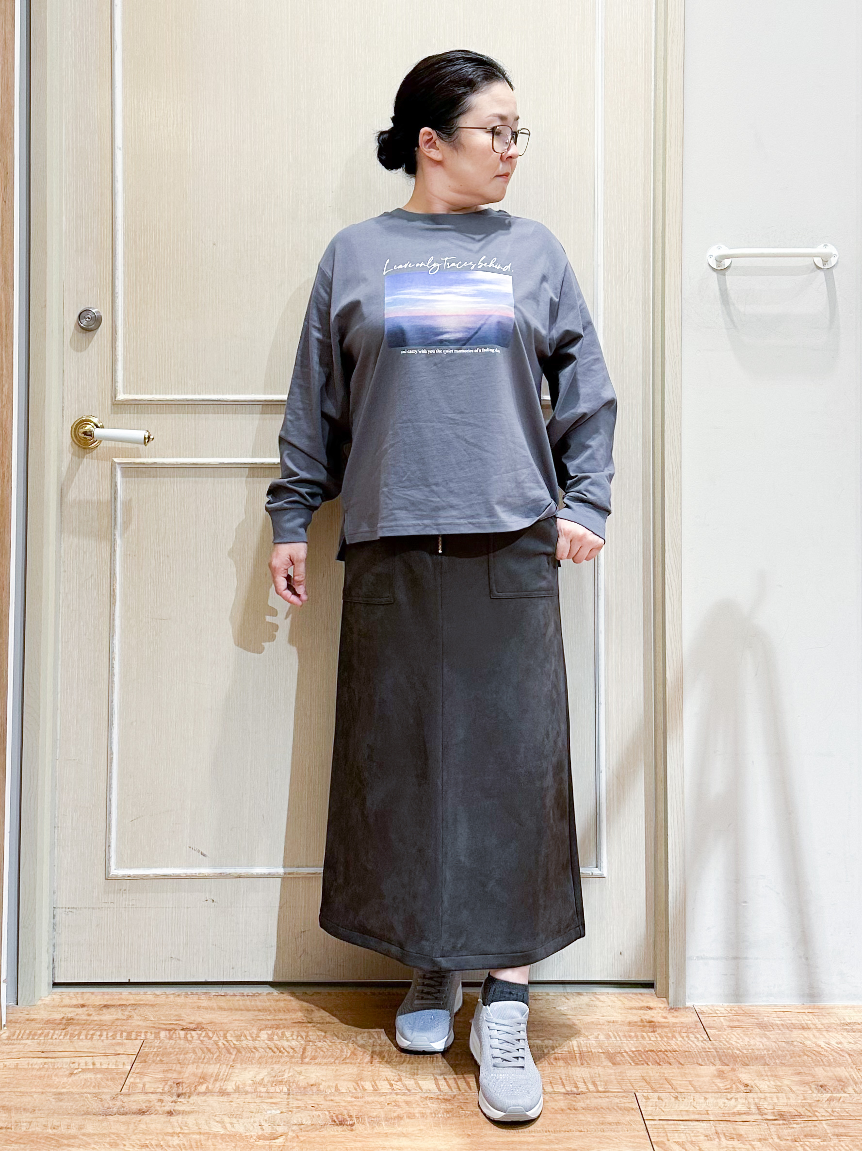 umeさんの「SHOO･LA･RUE｜【毛玉になりにくい/S-LL/洗濯機可/体型カバー】Vネックゆったりカーディガン」を使ったコーディネート