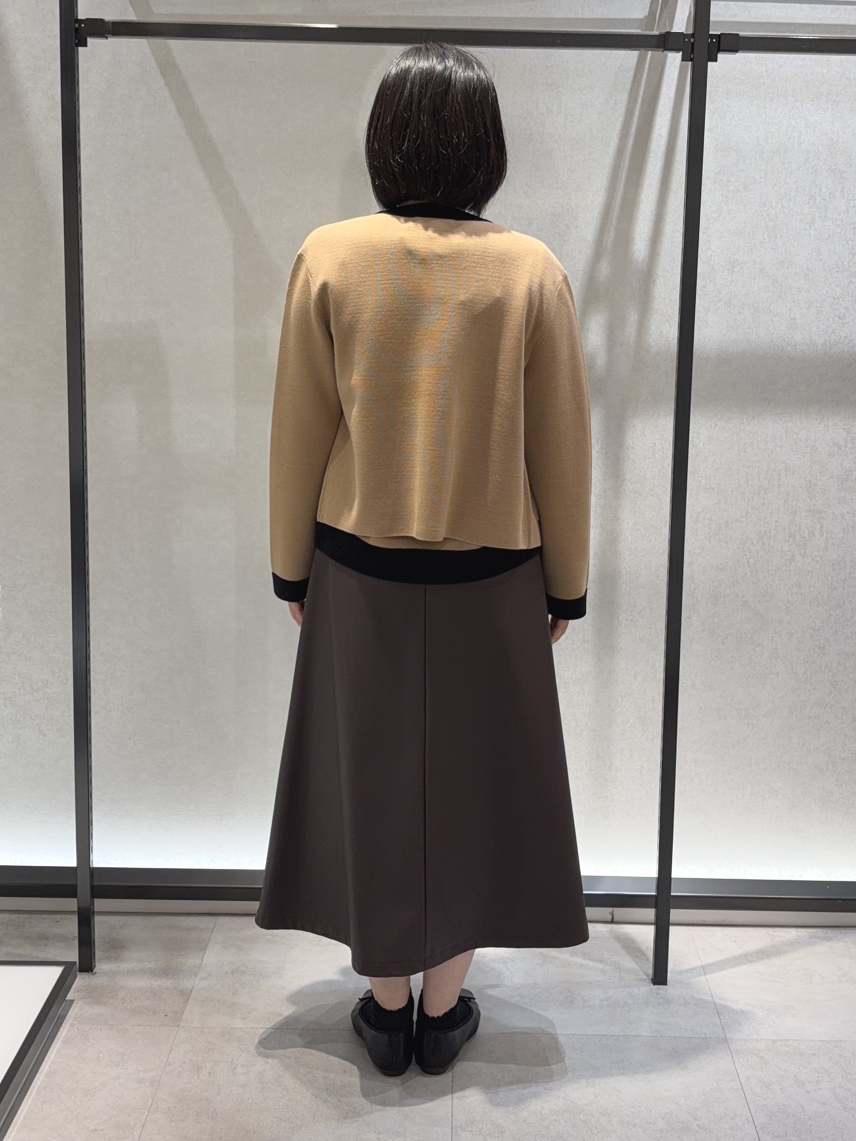わたなべさんの「UNTITLED｜【アンサンブル可/ジャケットライク】モールラインカーディガン」を使ったコーディネート