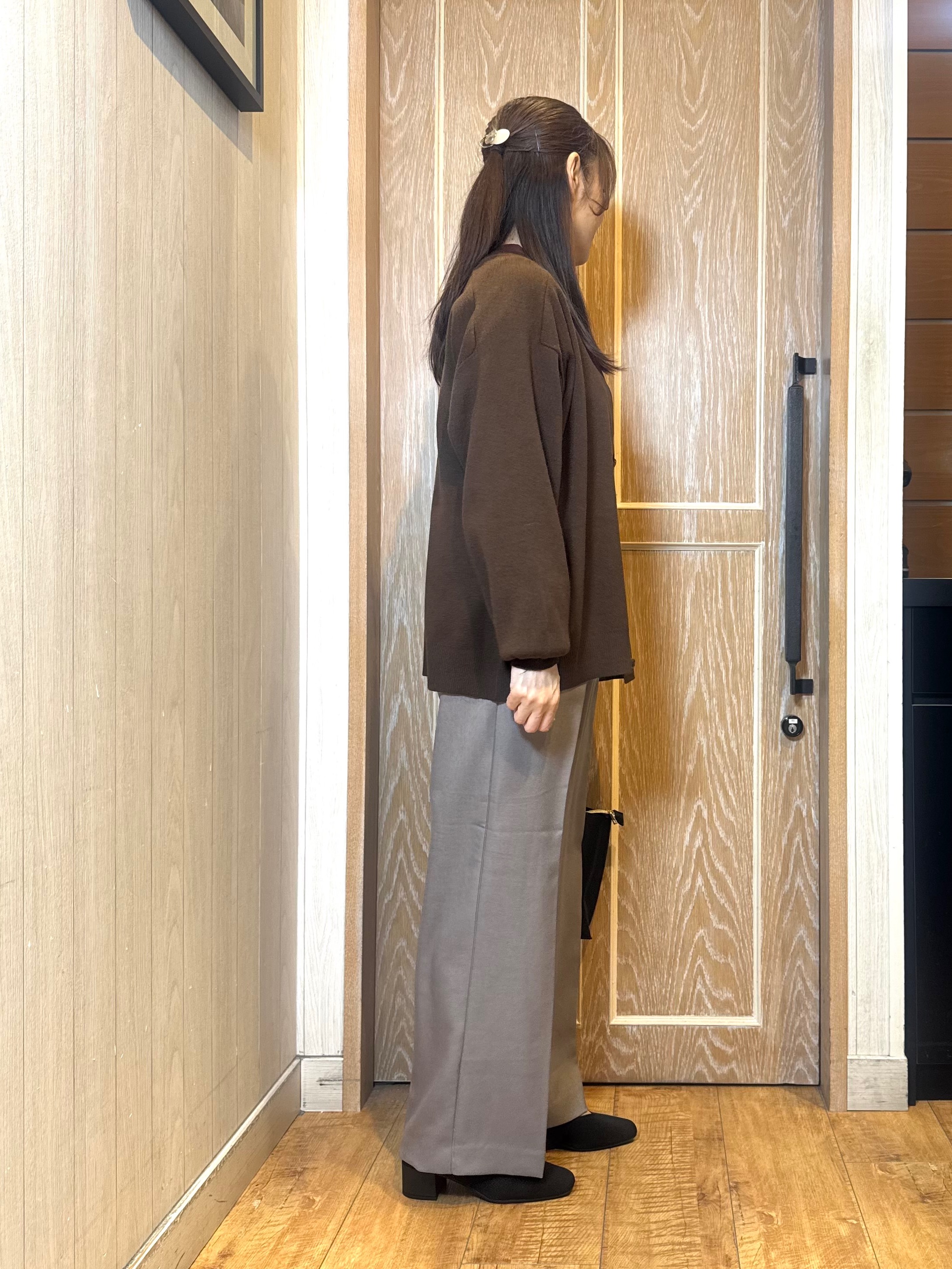 KAORIさんの「SHOO･LA･RUE｜【毛玉になりにくい/S-LL/洗濯機可/体型カバー】Vネックゆったりカーディガン」を使ったコーディネート