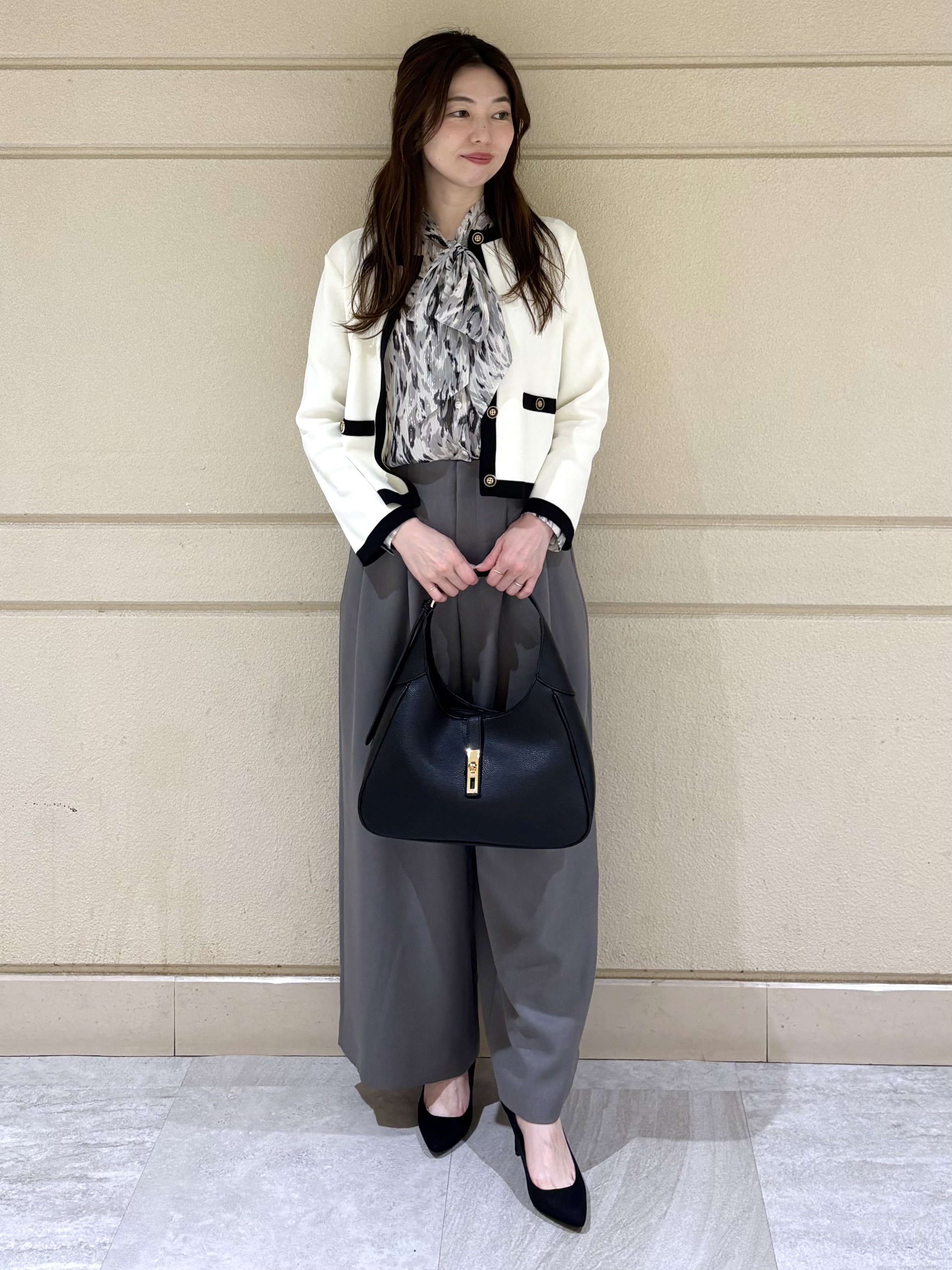 sakiさんの「COUP DE CHANCE｜【手洗い可／日本製】配色カーディガン」を使ったコーディネート