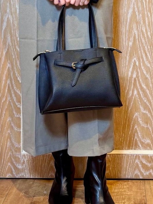 KAORIさんの「SHOO･LA･RUE｜【洗濯機可/S-LL】ジャケット感覚で着られる バイカラーニットカーディガン」を使ったコーディネート