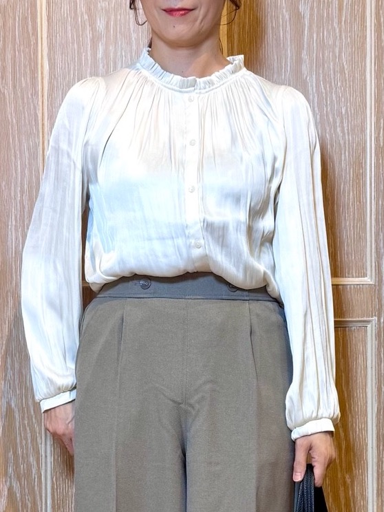 KAORIさんの「SHOO･LA･RUE｜【洗濯機可/S-LL】ジャケット感覚で着られる バイカラーニットカーディガン」を使ったコーディネート