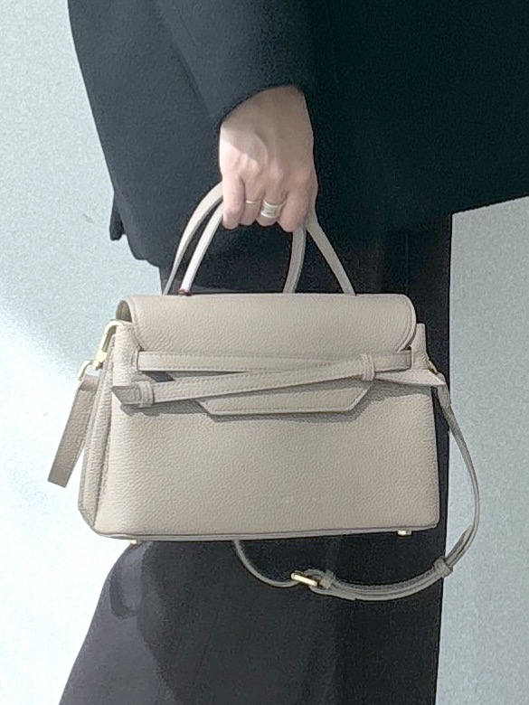saitoさんの「DRESSTERIOR｜ストレッチ フルニードルニット」を使ったコーディネート