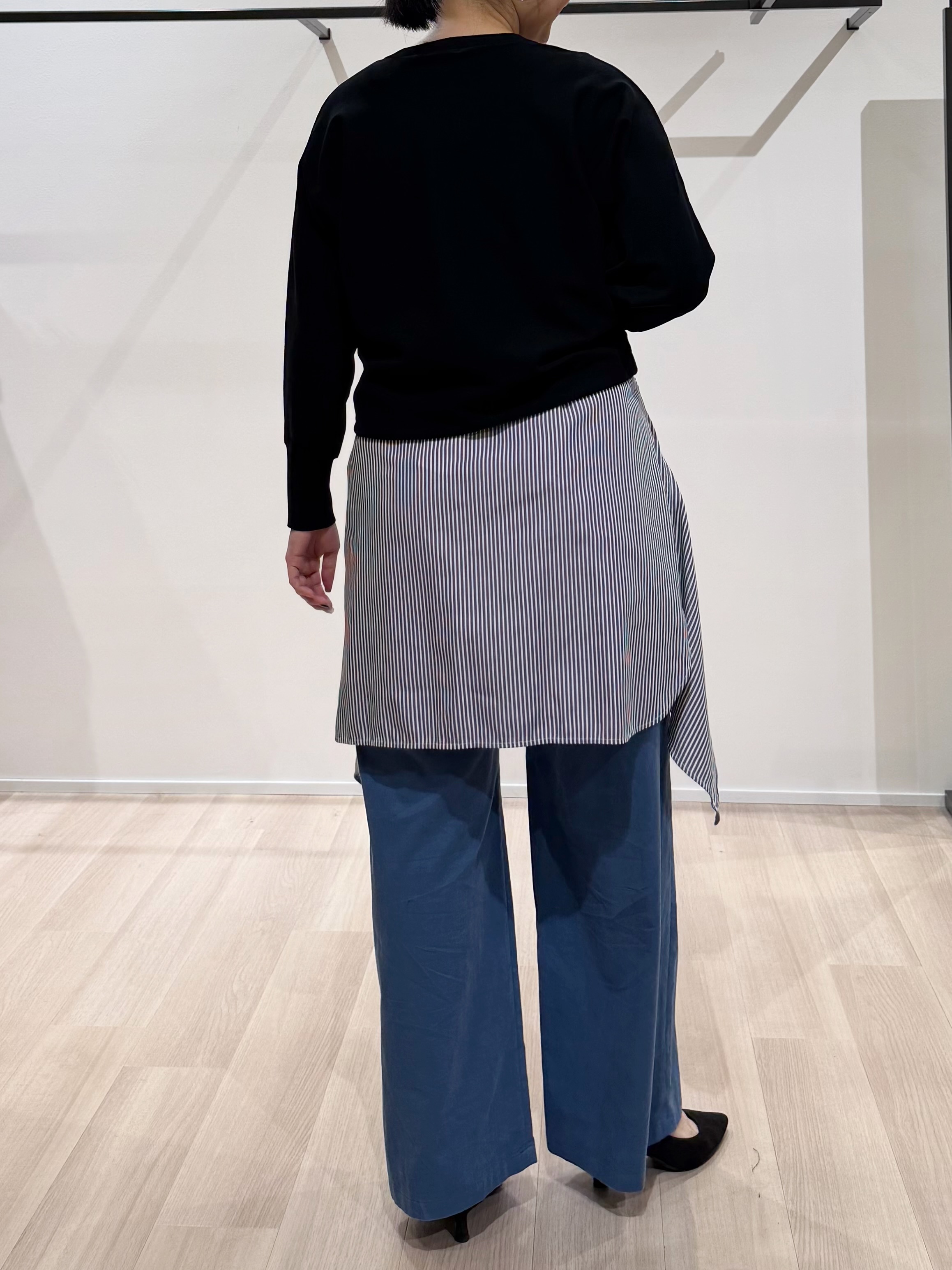 TOMOMIさんの「UNTITLED｜【選べる6色／ストレッチ◎】きれいめドルマンスリーブニット」を使ったコーディネート