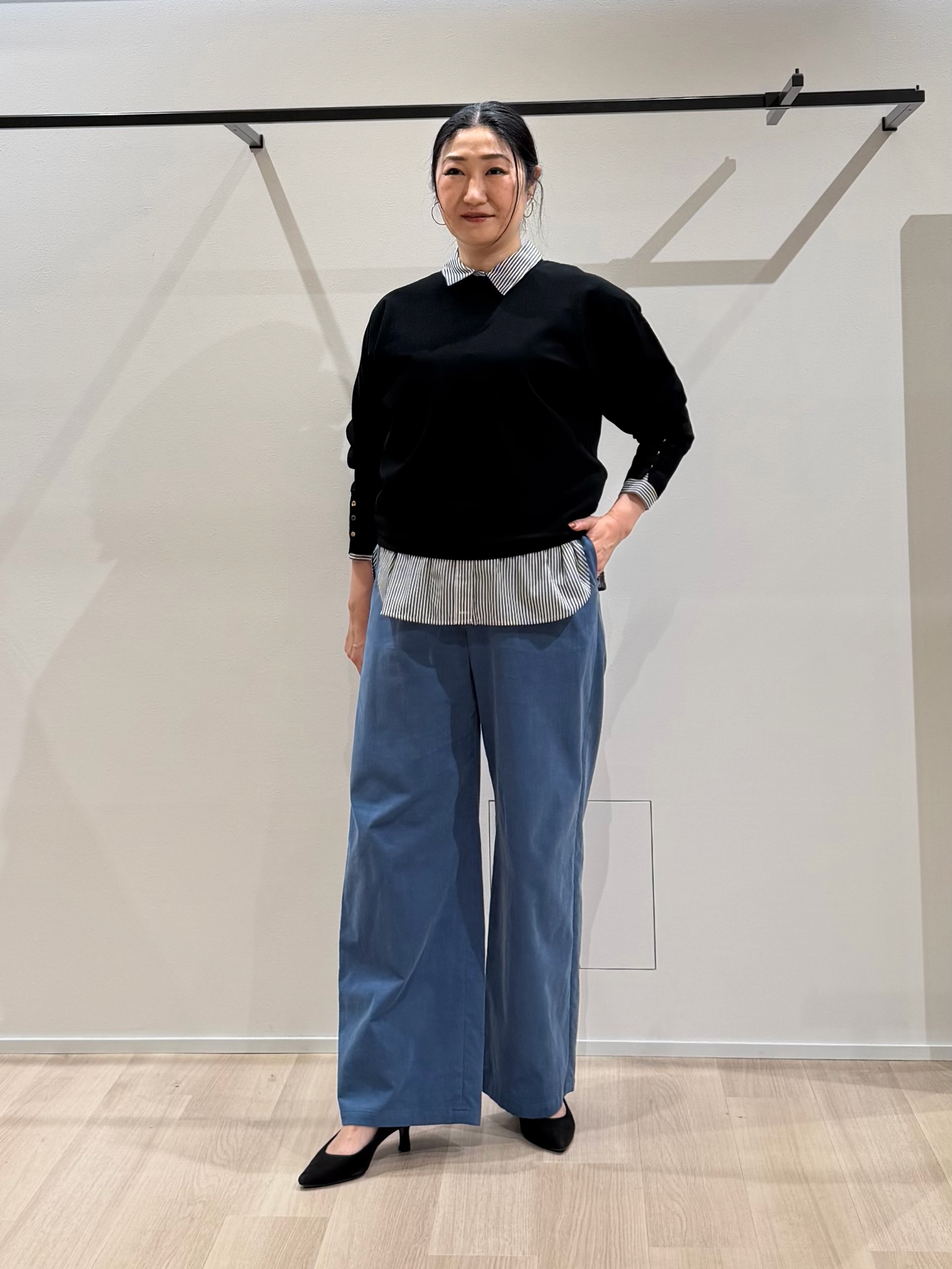 TOMOMIさんの「UNTITLED｜【選べる6色／ストレッチ◎】きれいめドルマンスリーブニット」を使ったコーディネート