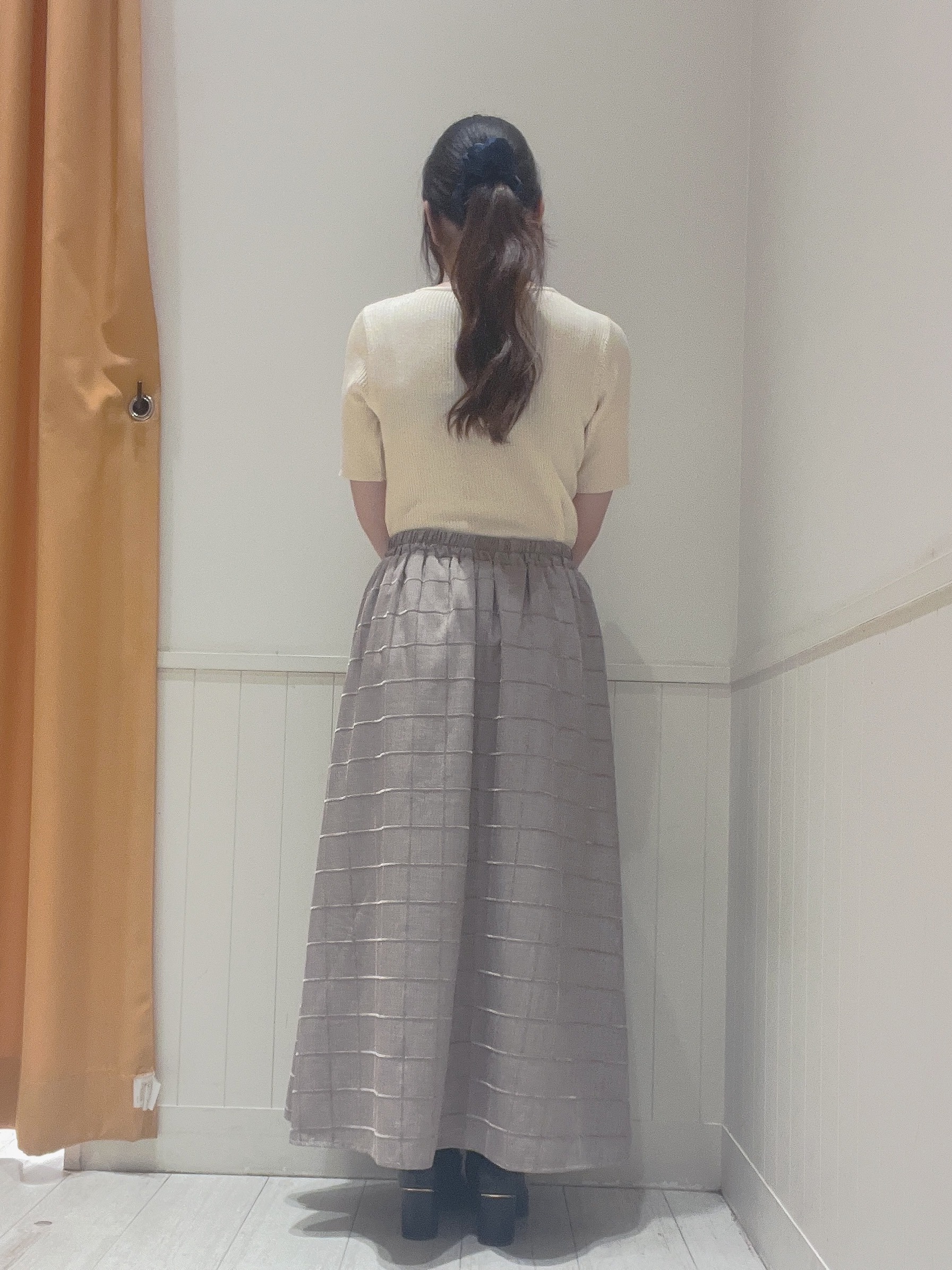 村岡沙紀さんの「SHOO･LA･RUE｜【UV/S-LL/洗濯機可】毛玉になりにくい 配色5分袖カーディガン」を使ったコーディネート