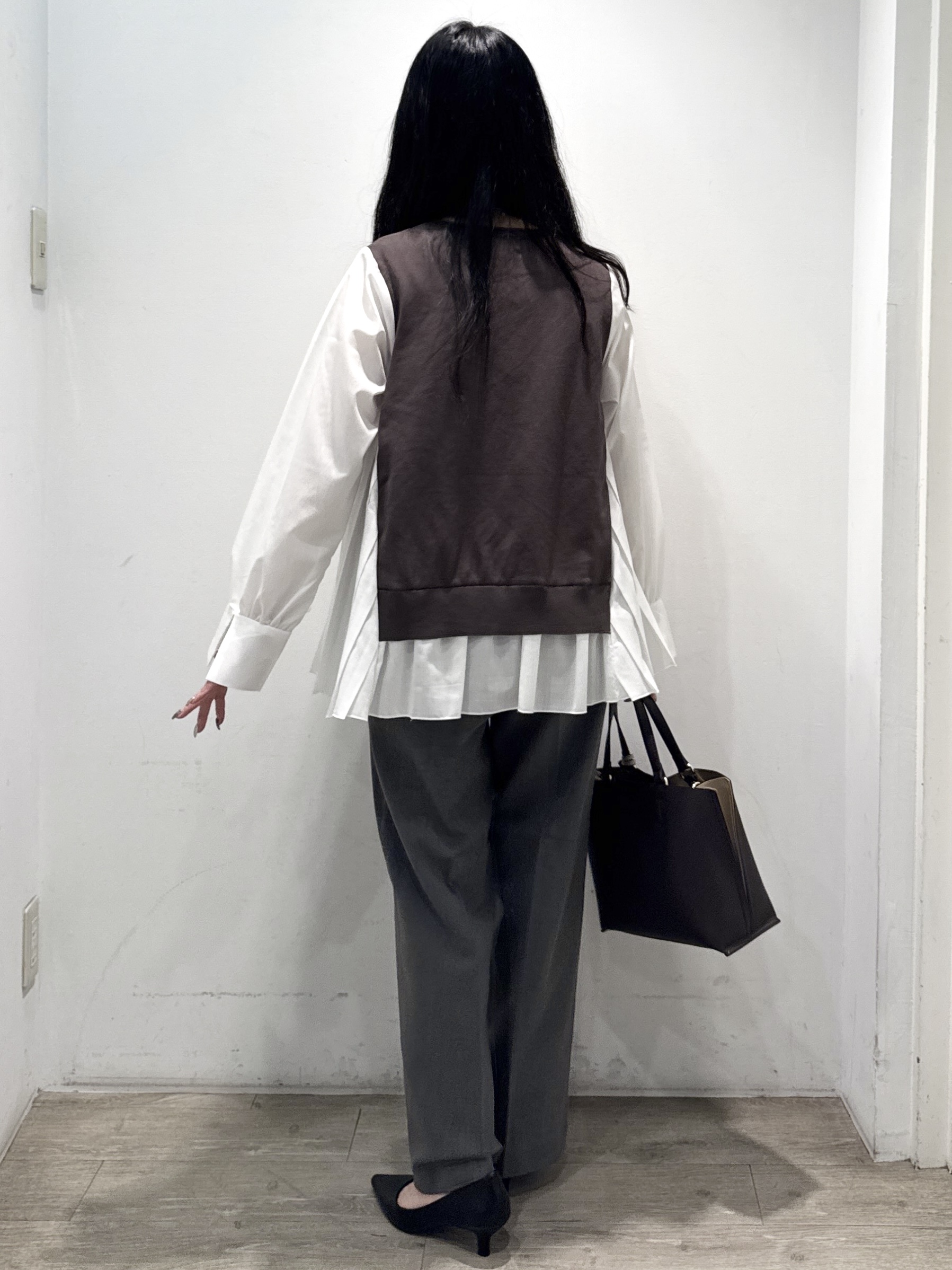 yuicciさんの「OPAQUE.CLIP｜プリーツデザインドッキングニット【洗濯機OK】」を使ったコーディネート