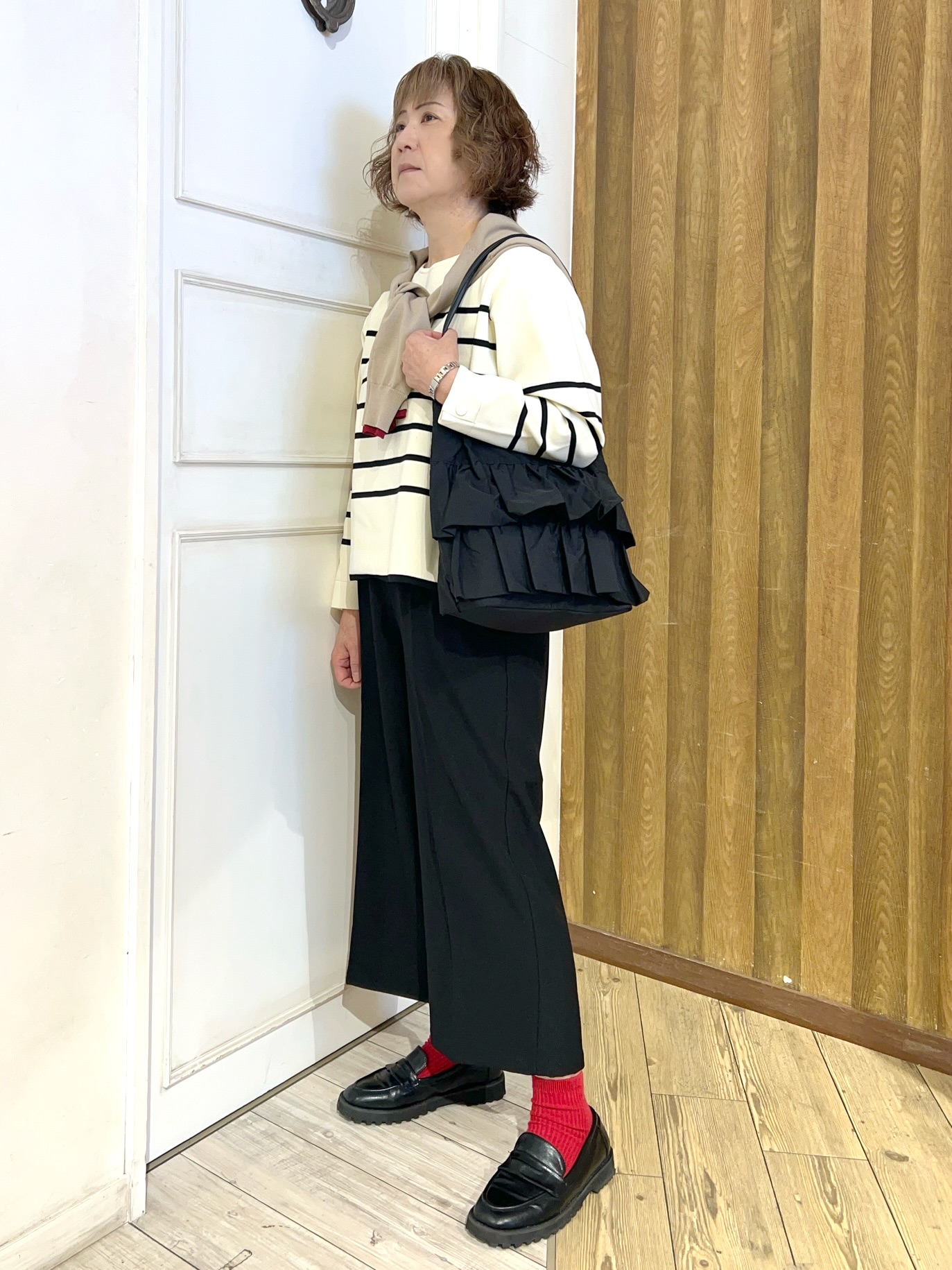 yuriyuriさんの「SHOO･LA･RUE｜【S-LL/洗濯機可】レイヤード風でこなれ見え 配色カーディガン」を使ったコーディネート