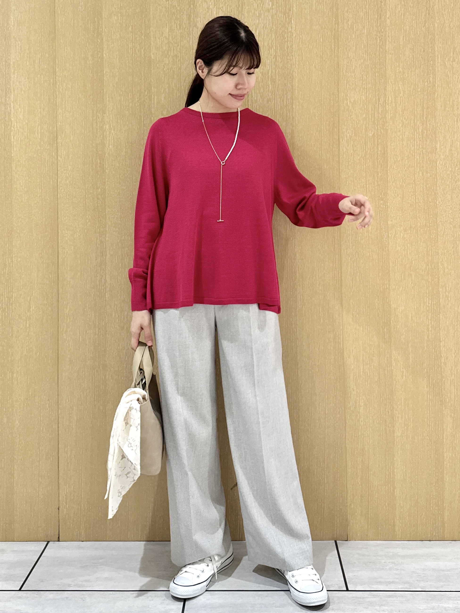 nanaさんの「UNTITLED｜【きれいに体型カバー/8色展開】Aラインシルエットニットプルオーバー」を使ったコーディネート