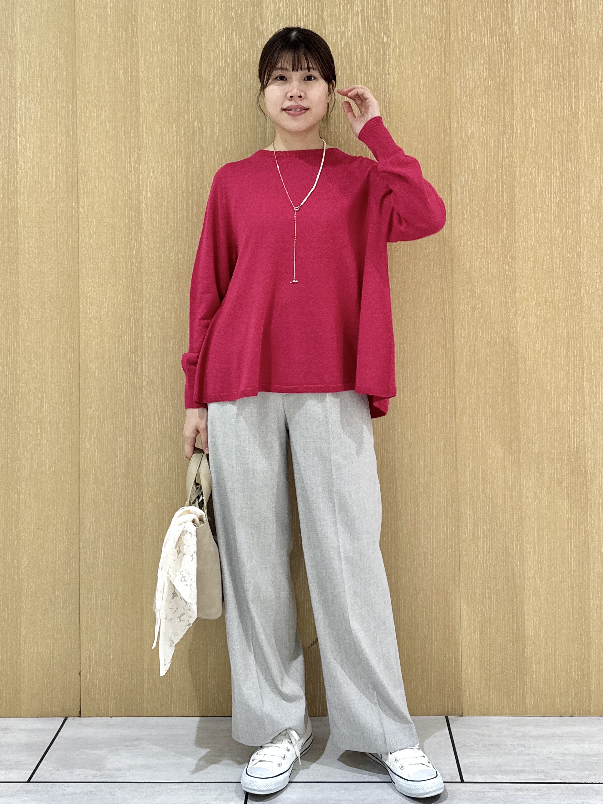 nanaさんの「UNTITLED｜【きれいに体型カバー/8色展開】Aラインシルエットニットプルオーバー」を使ったコーディネート