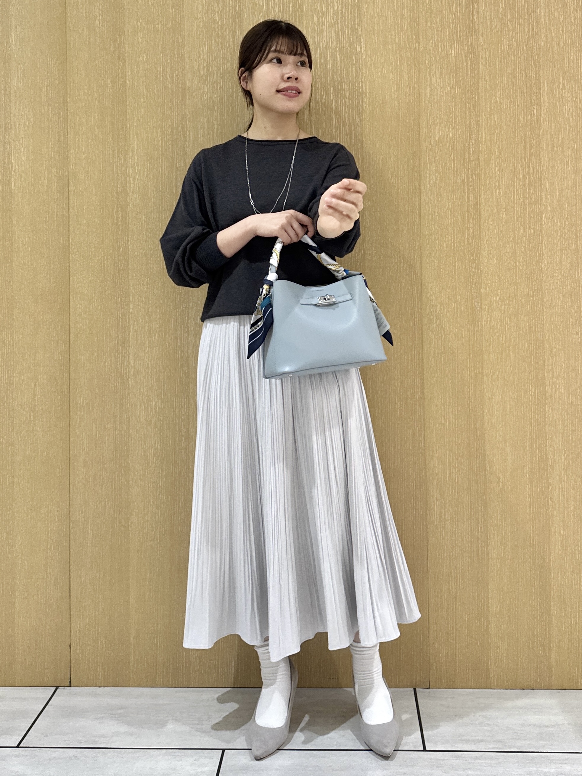 nanaさんの「UNTITLED｜【店頭人気！/8色展開】ボリュームスリーブニットプルオーバー」を使ったコーディネート