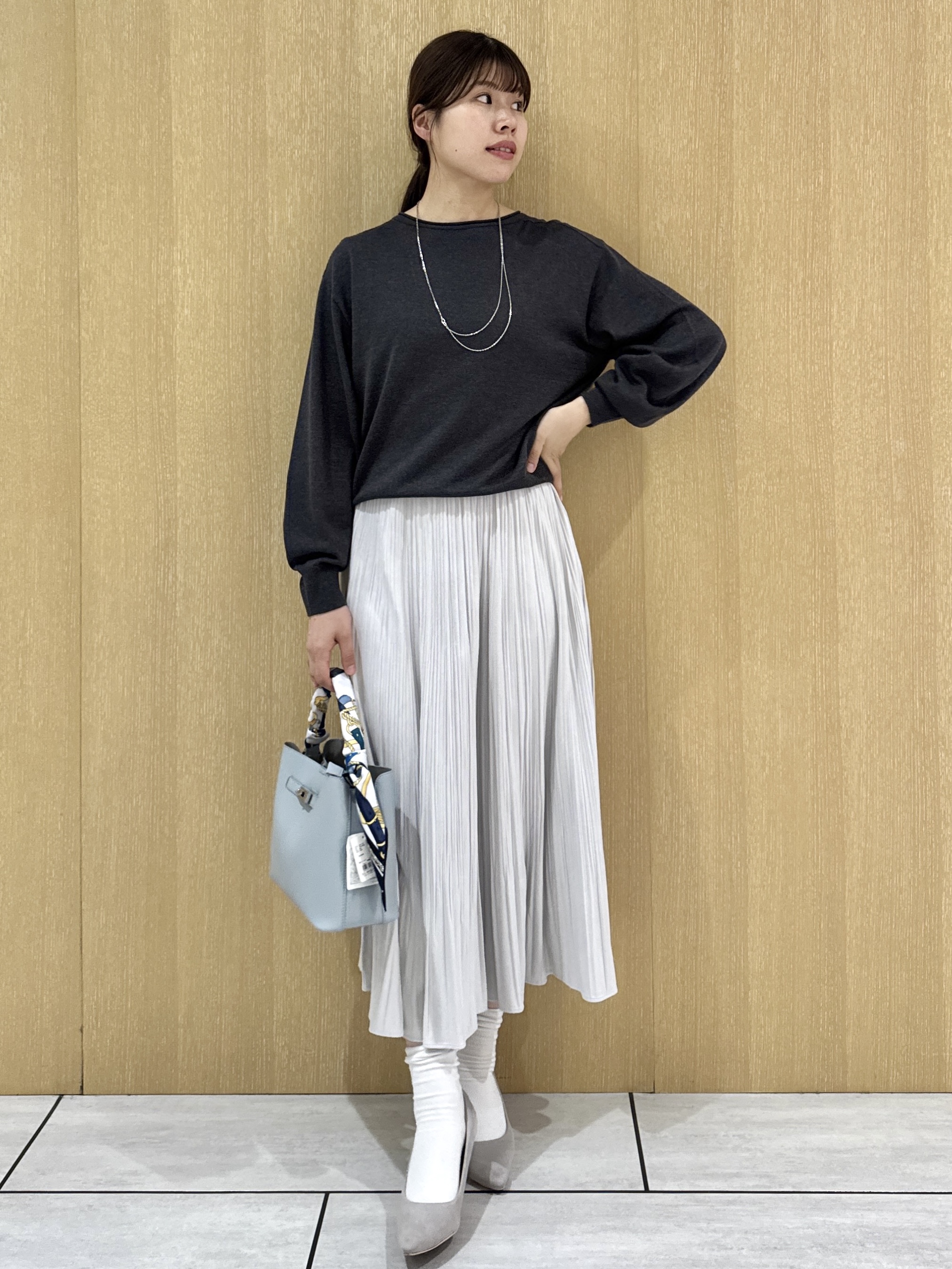 nanaさんの「UNTITLED｜【店頭人気！/8色展開】ボリュームスリーブニットプルオーバー」を使ったコーディネート