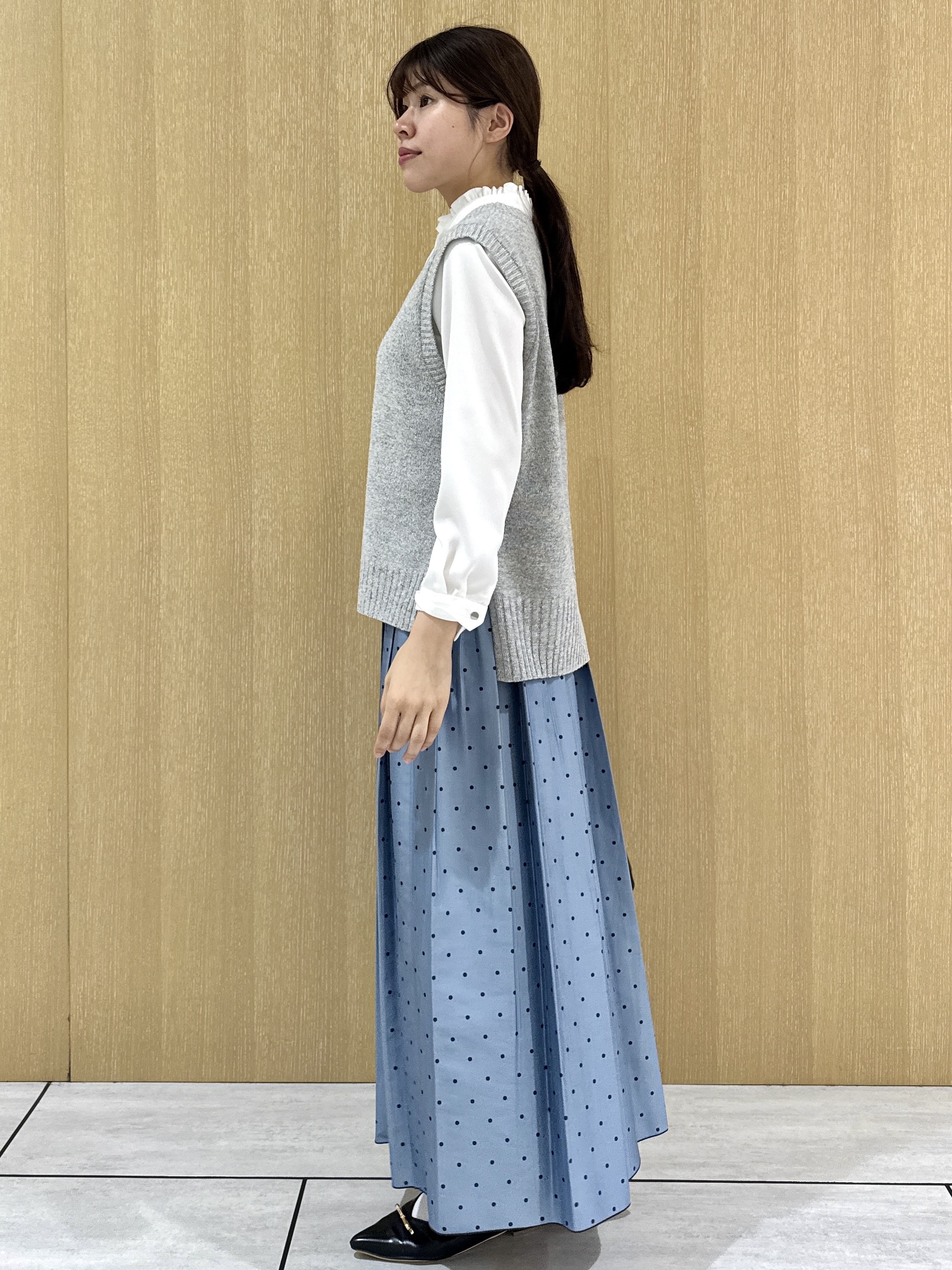 nanaさんの「UNTITLED｜【5色展開/手洗い可】ローシルクウールニットベスト」を使ったコーディネート