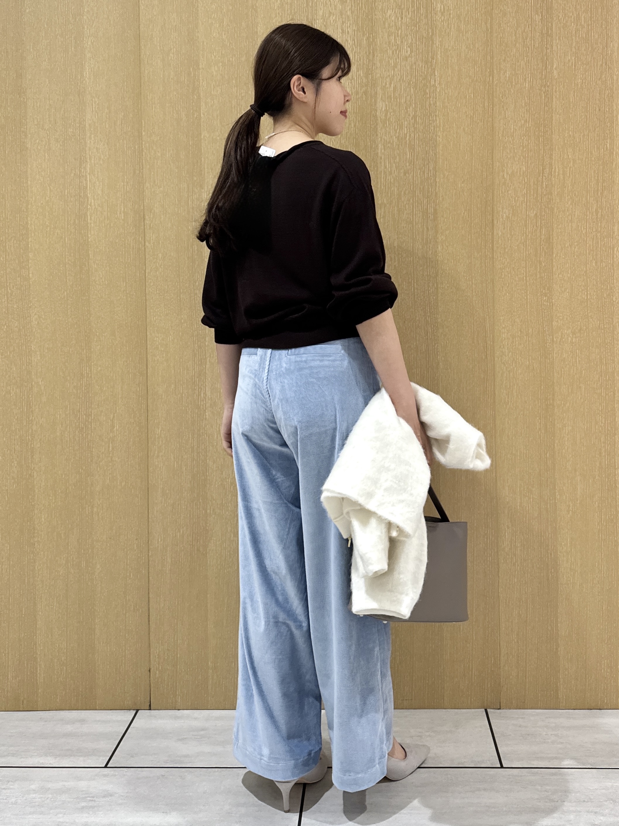 nanaさんの「UNTITLED｜【店頭人気！/8色展開】ボリュームスリーブニットプルオーバー」を使ったコーディネート