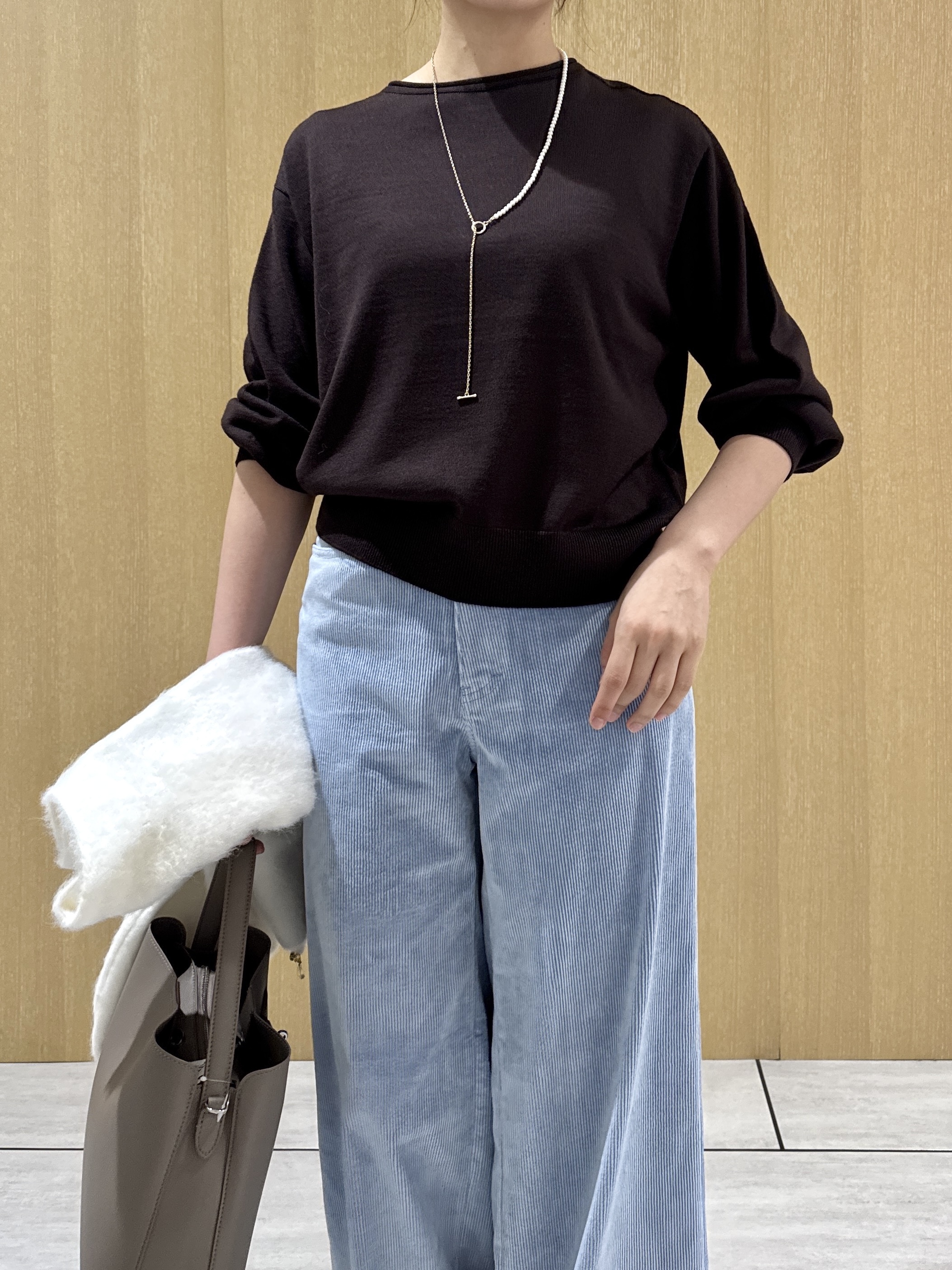 nanaさんの「UNTITLED｜【店頭人気！/8色展開】ボリュームスリーブニットプルオーバー」を使ったコーディネート