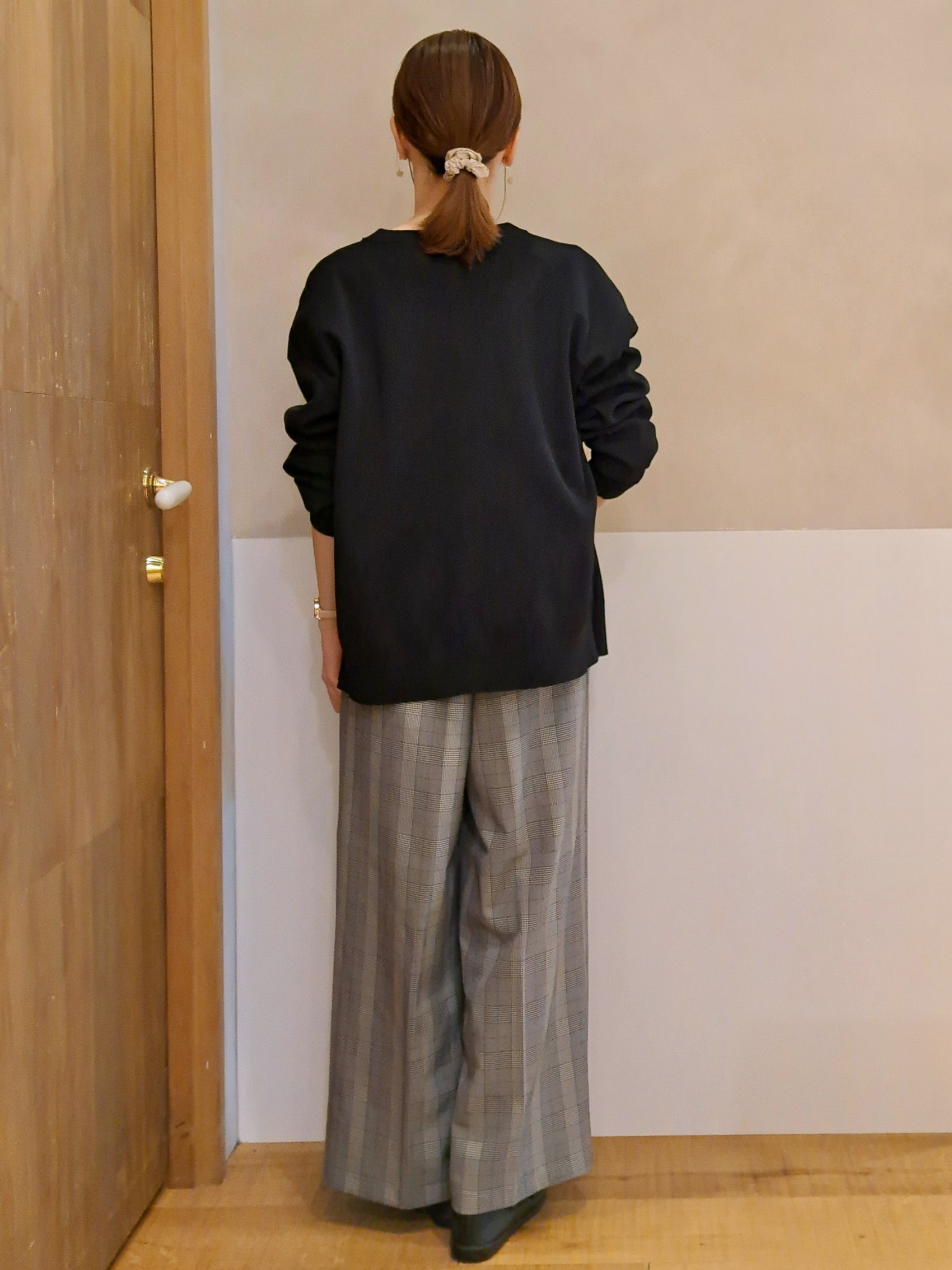 rinさんの「SHOO･LA･RUE｜【セットアップ可/洗濯機可】軽やかに羽織れる スポンディッシュ ニットカーディガン」を使ったコーディネート