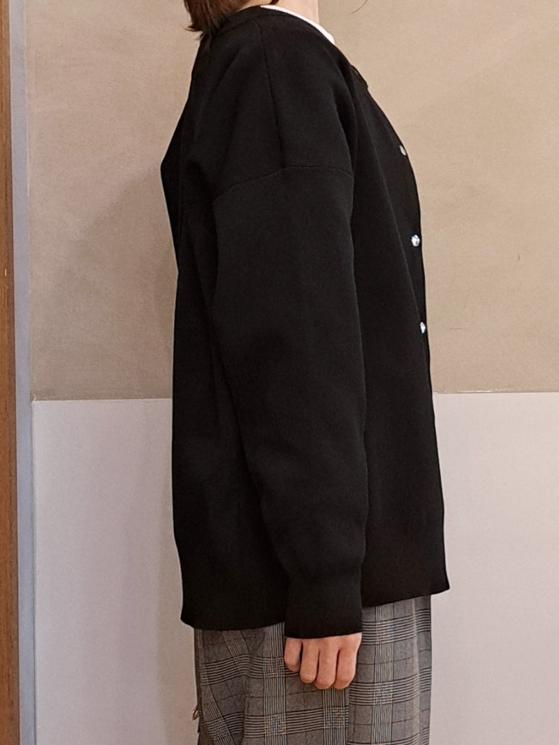 rinさんの「SHOO･LA･RUE｜【セットアップ可/洗濯機可】軽やかに羽織れる スポンディッシュ ニットカーディガン」を使ったコーディネート