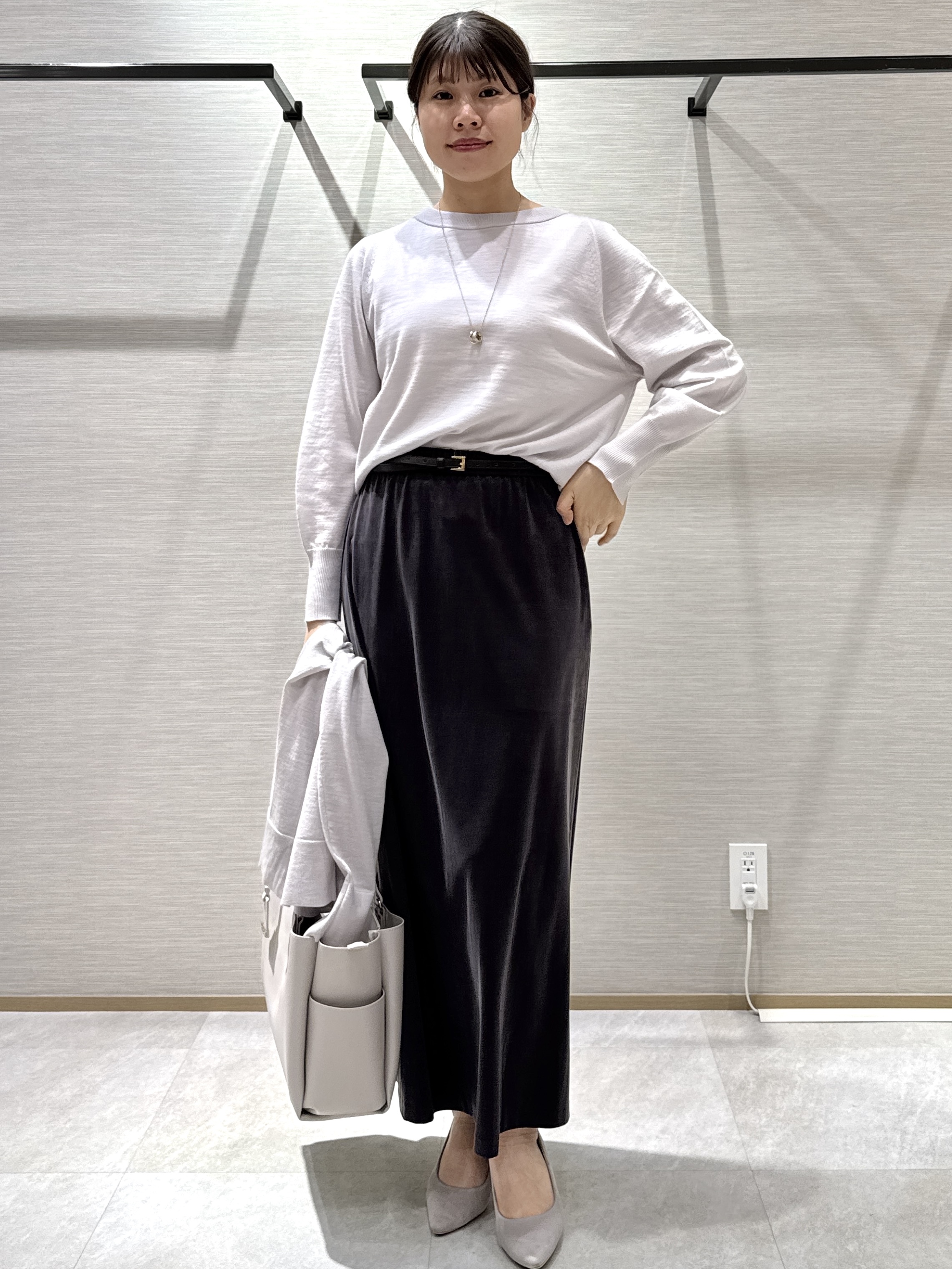 nanaさんの「UNTITLED｜【アンサンブル可/秋羽織り/通勤】シルクウールカシミヤカーディガン」を使ったコーディネート