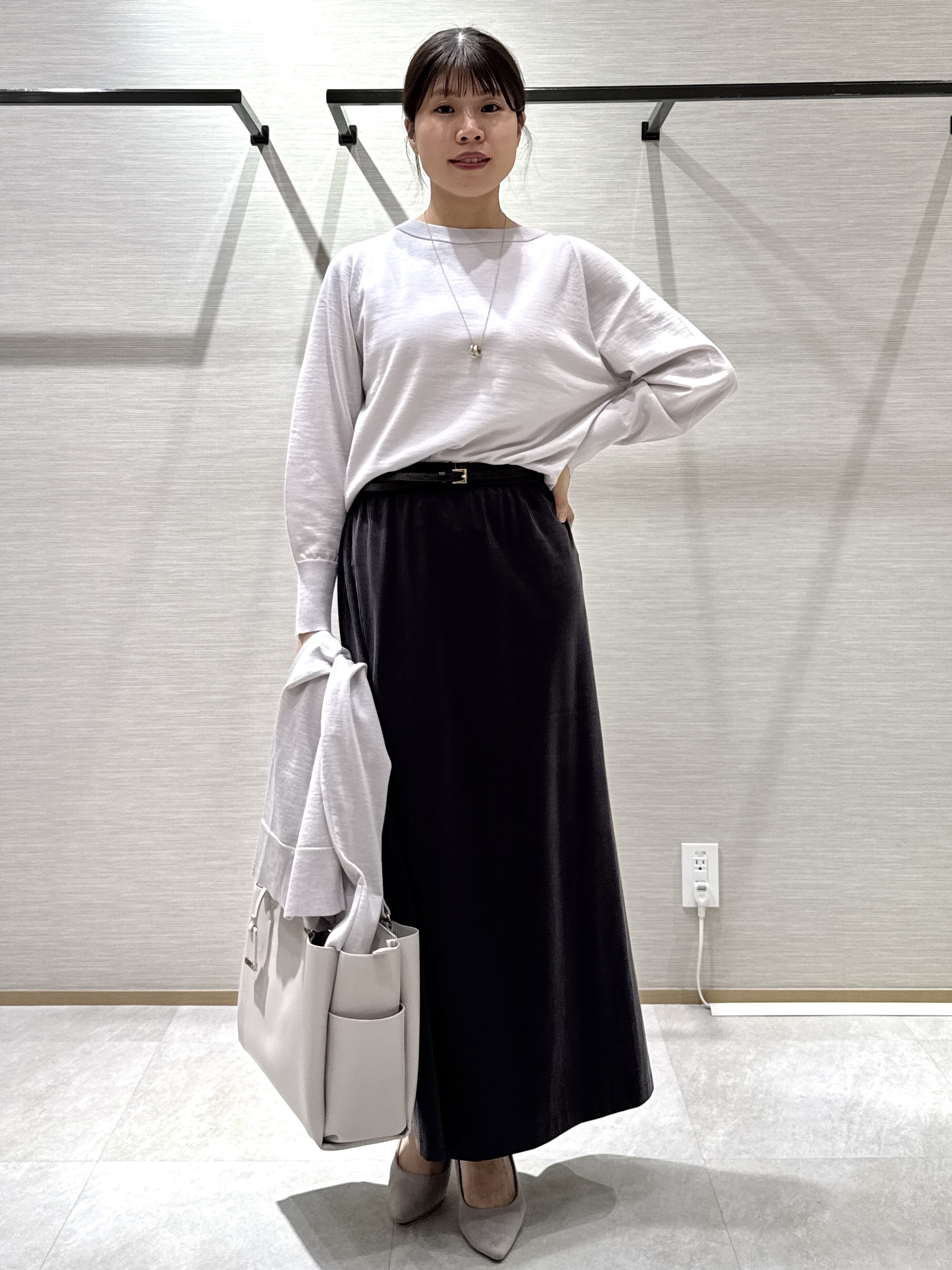nanaさんの「UNTITLED｜【アンサンブル可/秋羽織り/通勤】シルクウールカシミヤカーディガン」を使ったコーディネート