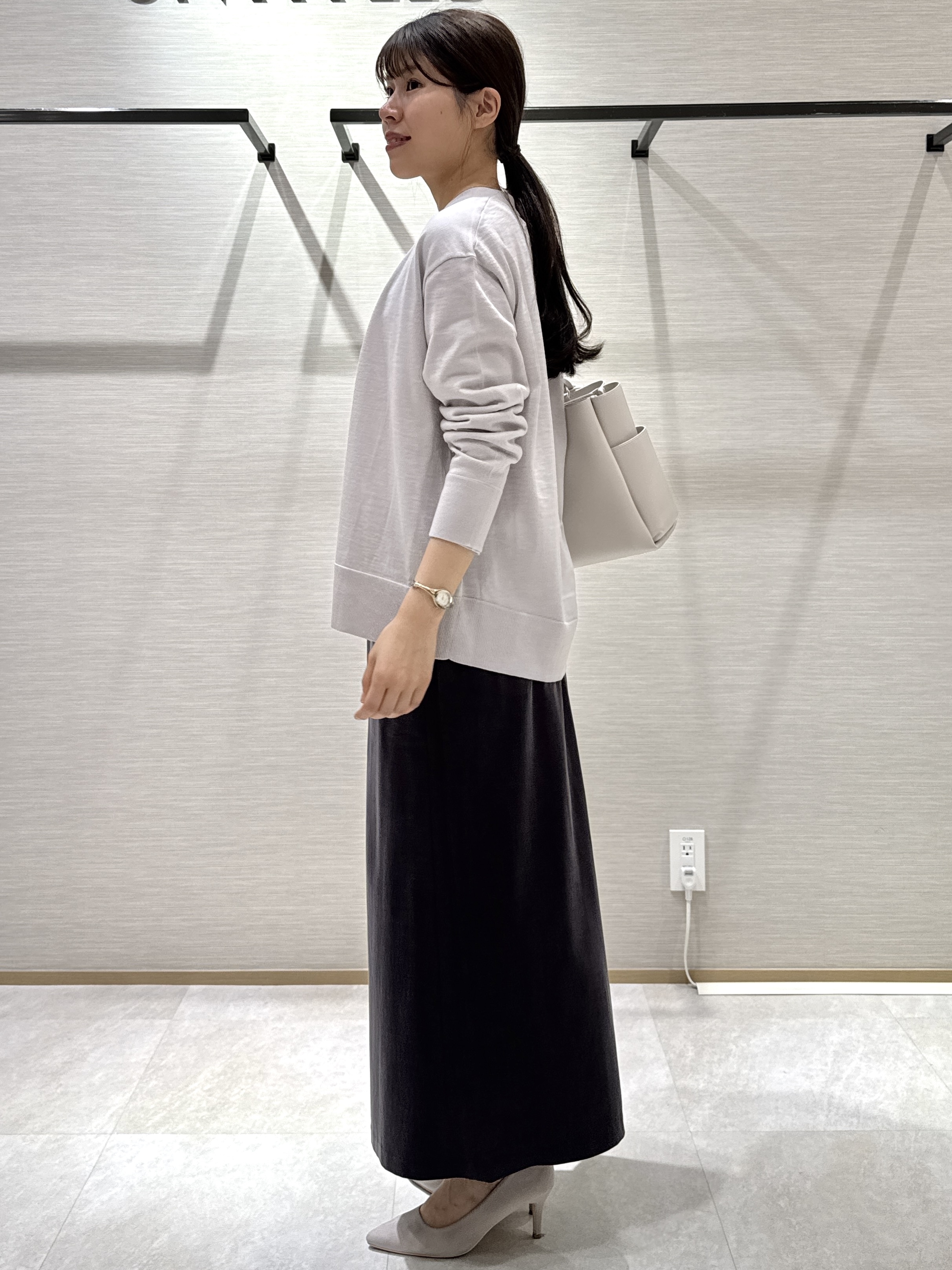 nanaさんの「UNTITLED｜【アンサンブル可/秋羽織り/通勤】シルクウールカシミヤカーディガン」を使ったコーディネート