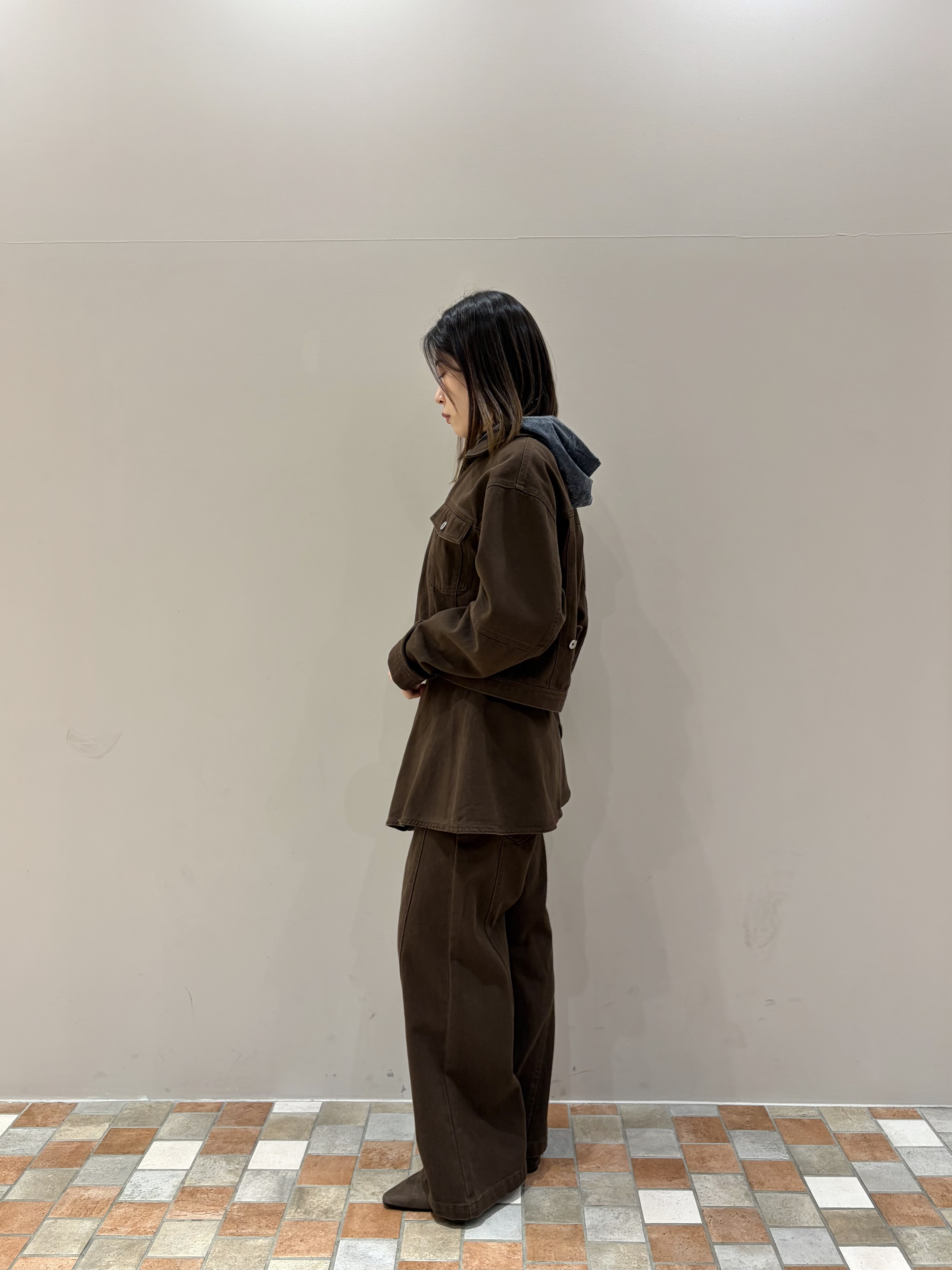 amiさんの「INDIVI｜ラインロングネックレス」を使ったコーディネート