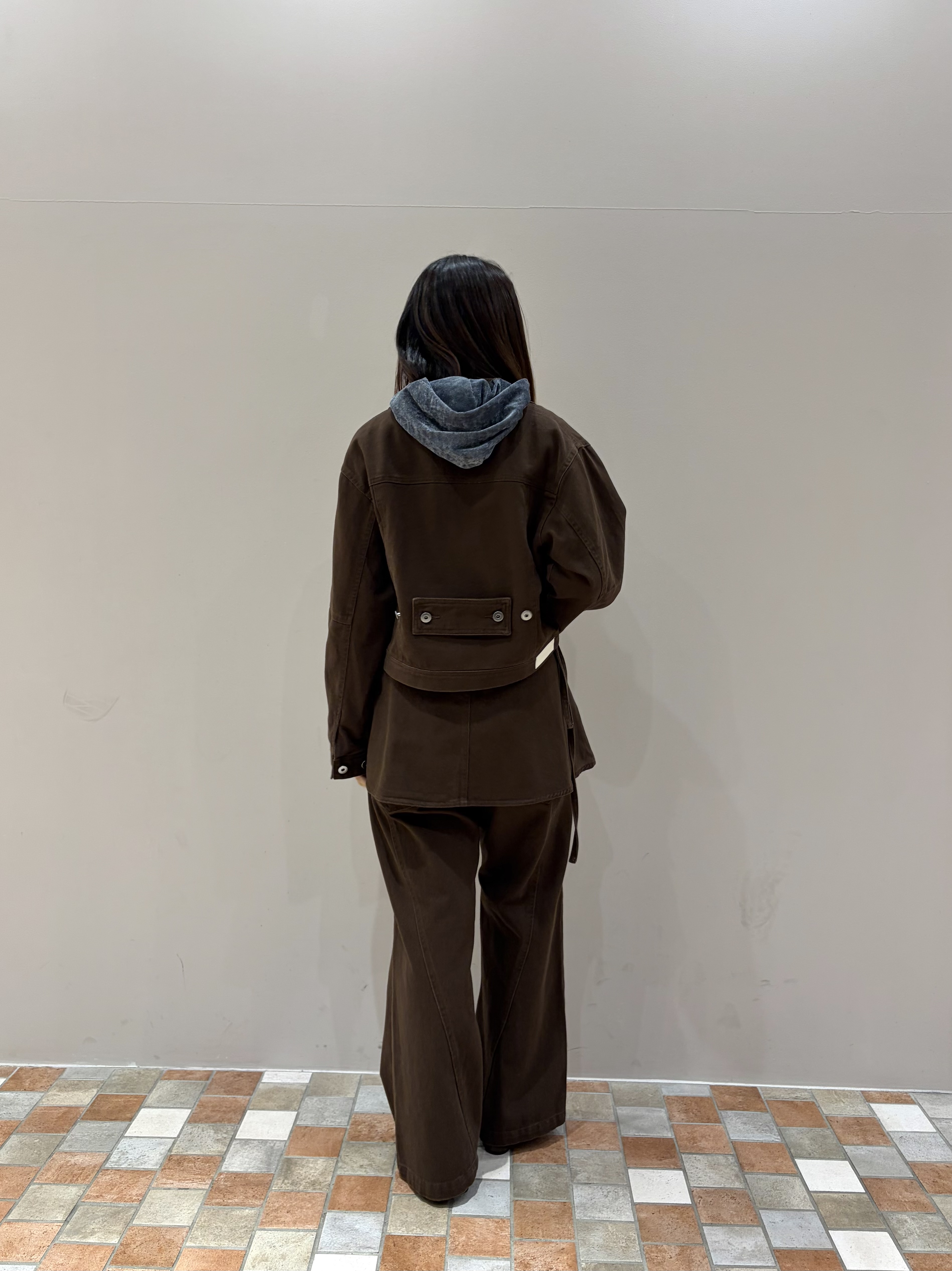 amiさんの「INDIVI｜ラインロングネックレス」を使ったコーディネート