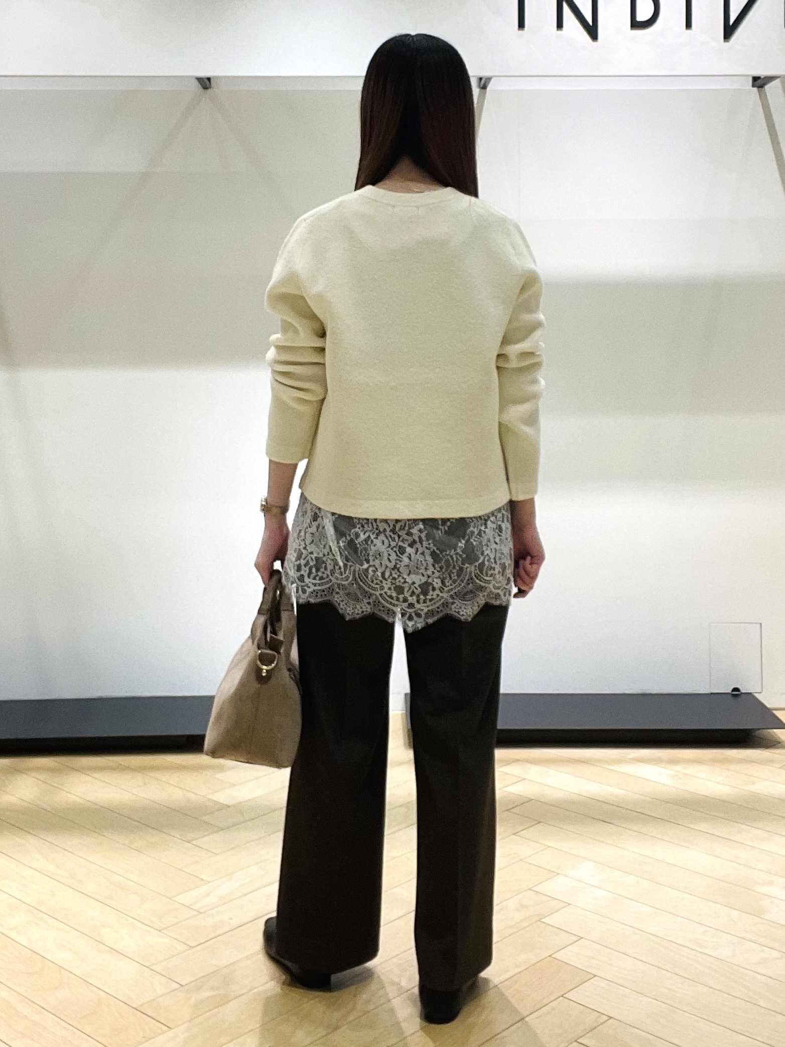 mさんの「INDIVI｜【軽やか】ブークレニットジャケット」を使ったコーディネート