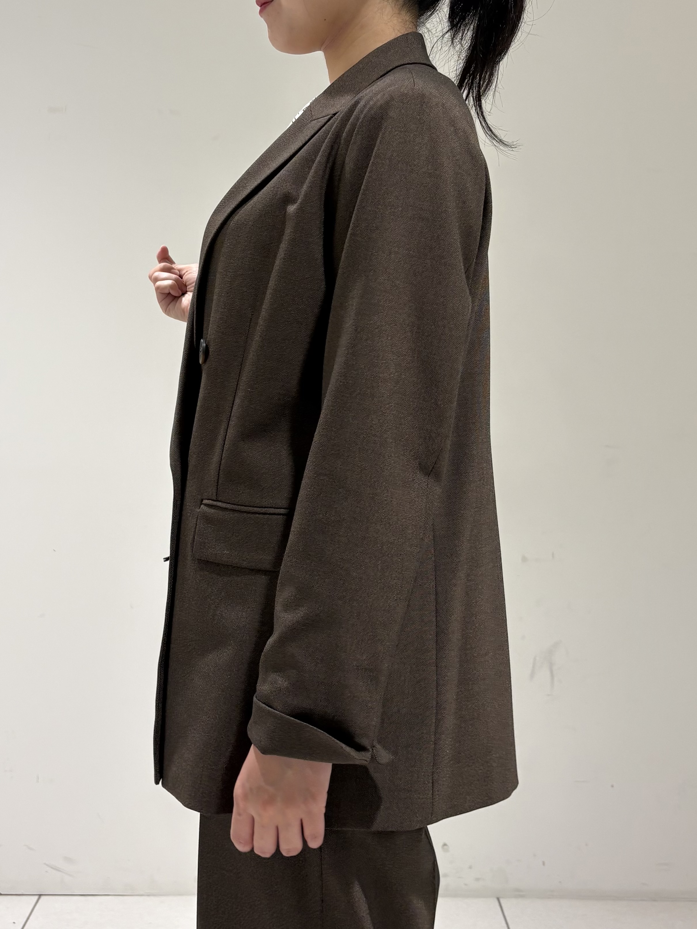 momokoさんの「INDIVI｜【洗濯機OK／ストレッチ◎】秋はじめのダブルジャケット」を使ったコーディネート