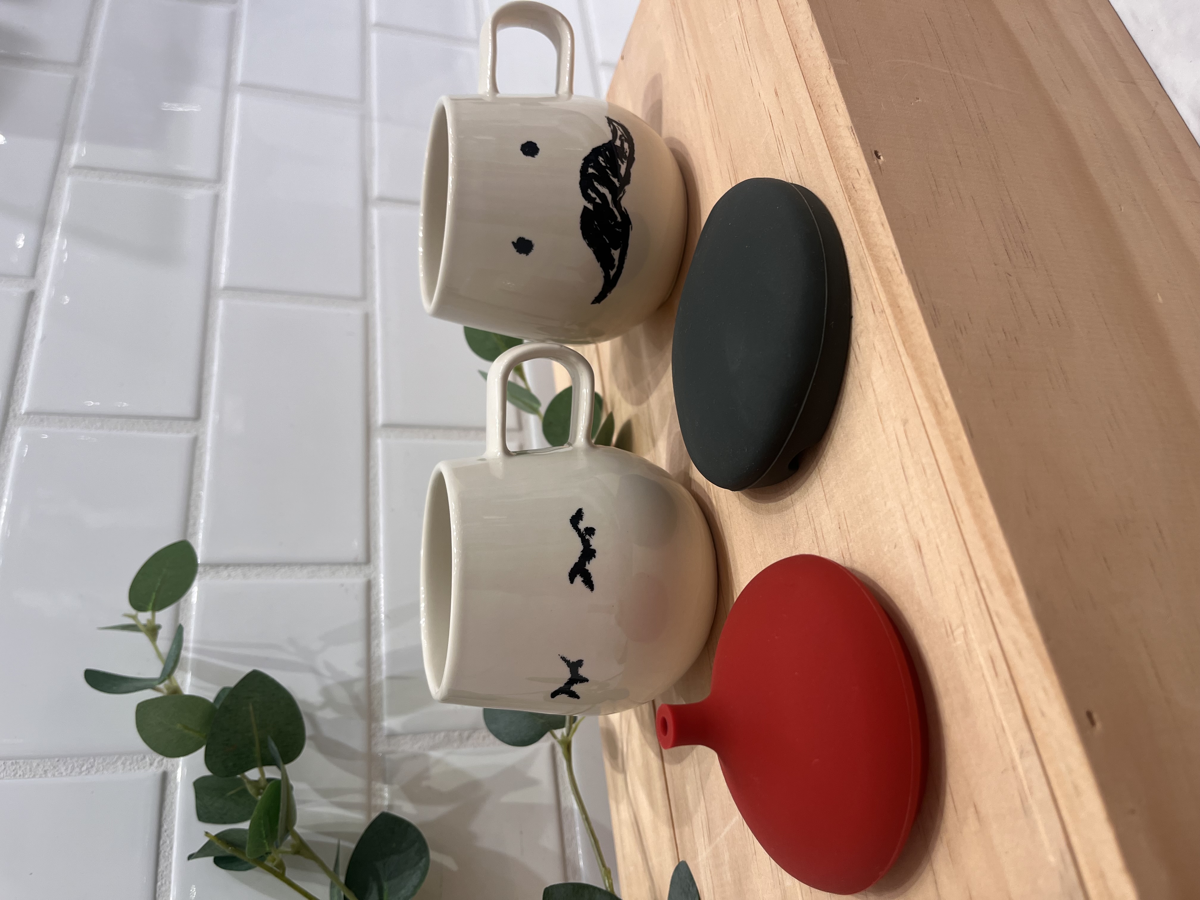 おまつさんの「212 KITCHEN STORE｜オールメンバーズ 蓋付マグ RD」を使ったコーディネート