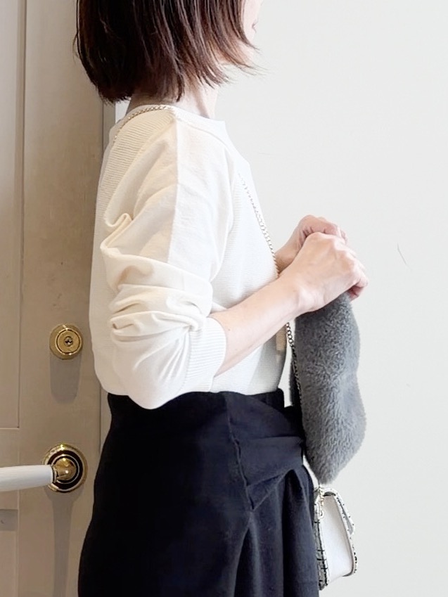 yamakoさんの「grove｜【毛玉軽減・洗濯機OK】キレイが続く ガーターボートネックニット」を使ったコーディネート
