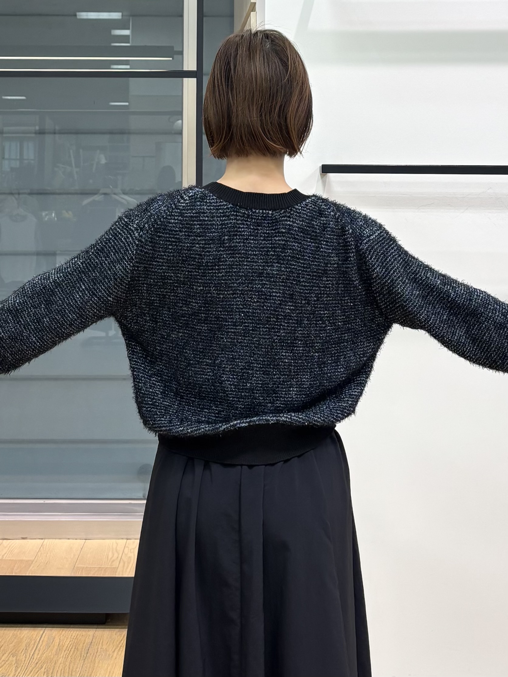 asamiさんの「INDIVI｜【華やか／ラメ混】ツイード調カーディガン」を使ったコーディネート