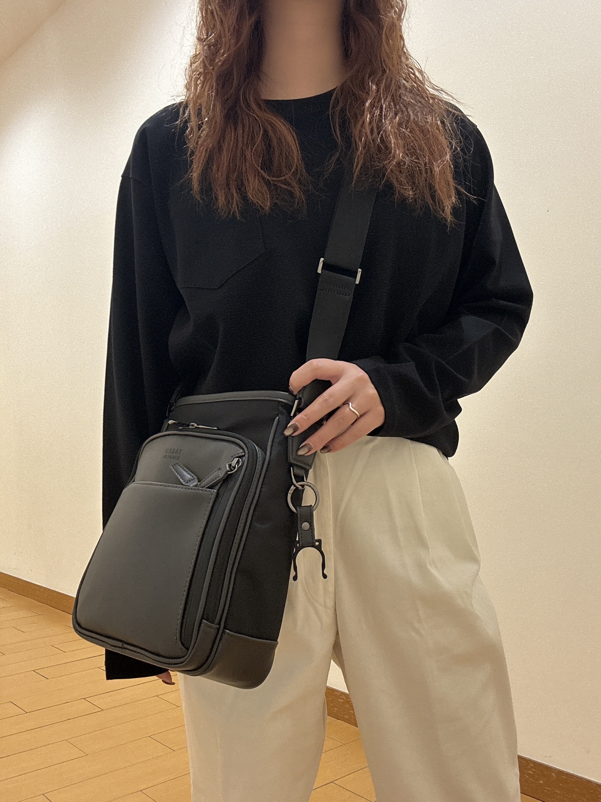 ヒナさんの「TAKEO KIKUCHI｜2重編みガーター ボーダー 長袖 Tシャツ」を使ったコーディネート