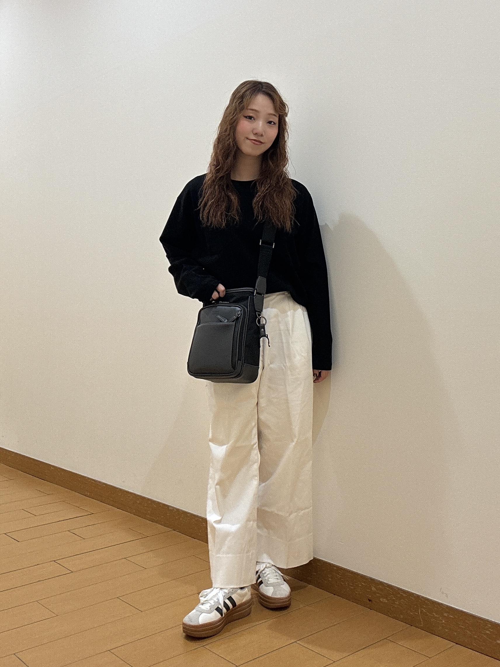 ヒナさんの「TAKEO KIKUCHI｜2重編みガーター ボーダー 長袖 Tシャツ」を使ったコーディネート