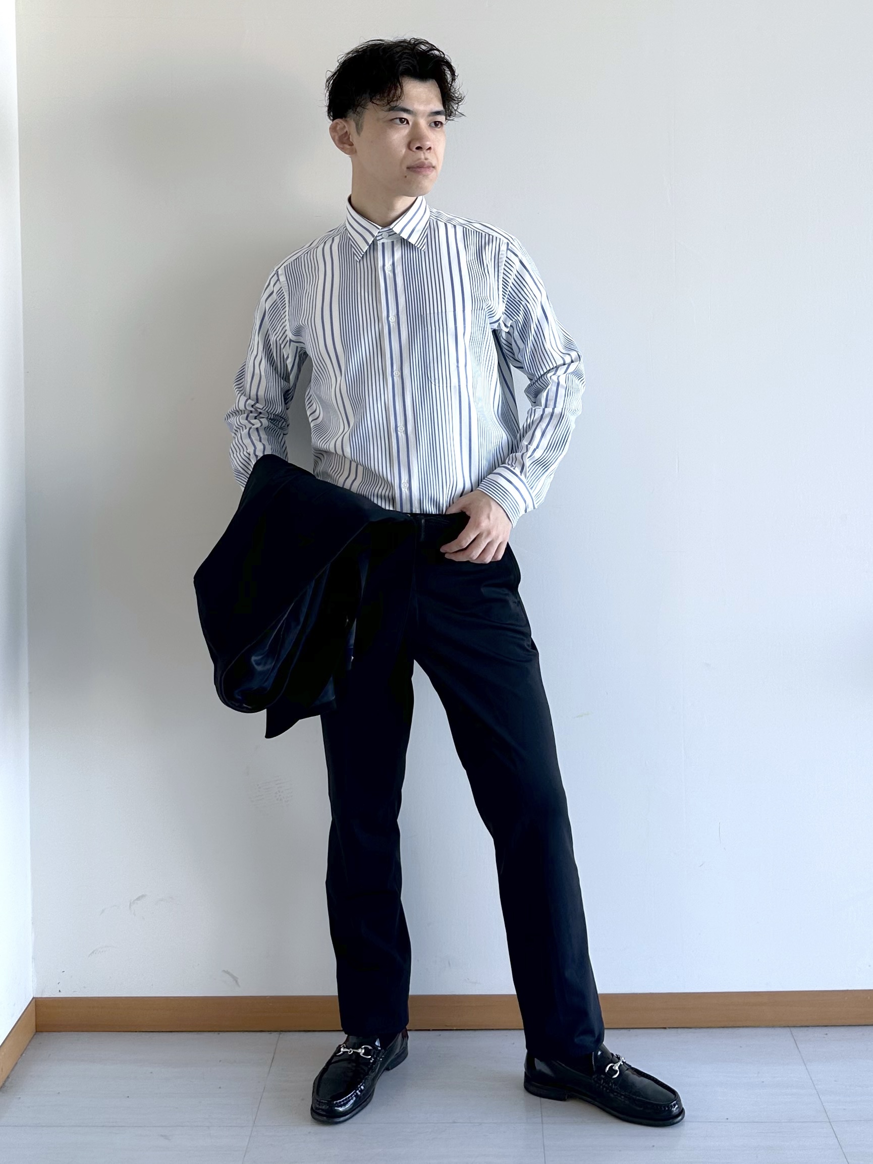 イッシーさんの「TAKEO KIKUCHI｜【360&deg;ストレッチ／軽量】None Of Stress ライト ジャケット（セットアップ対応）」を使ったコーディネート