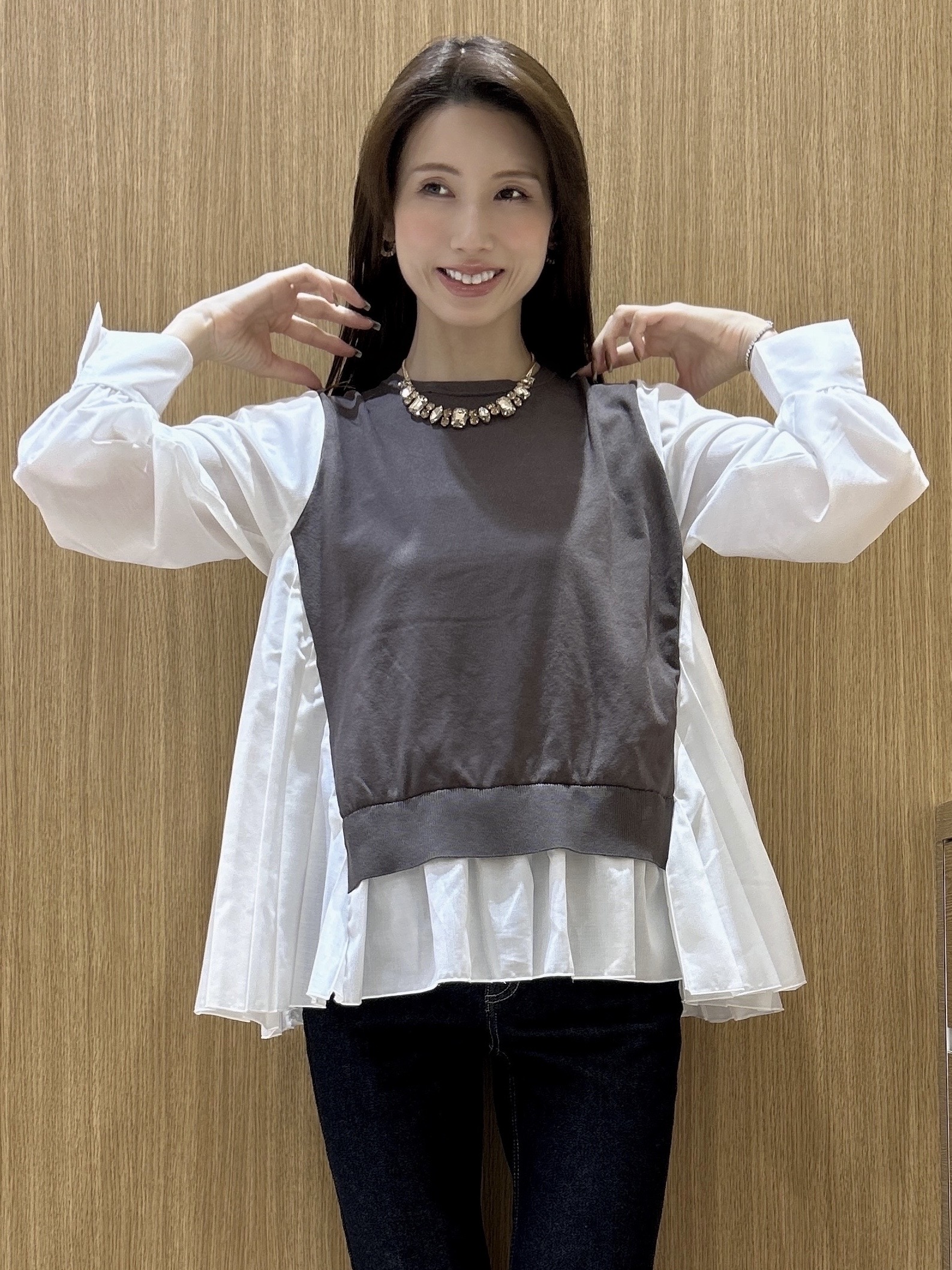 maiさんの「OPAQUE.CLIP｜プリーツデザインドッキングニット【洗濯機OK】」を使ったコーディネート