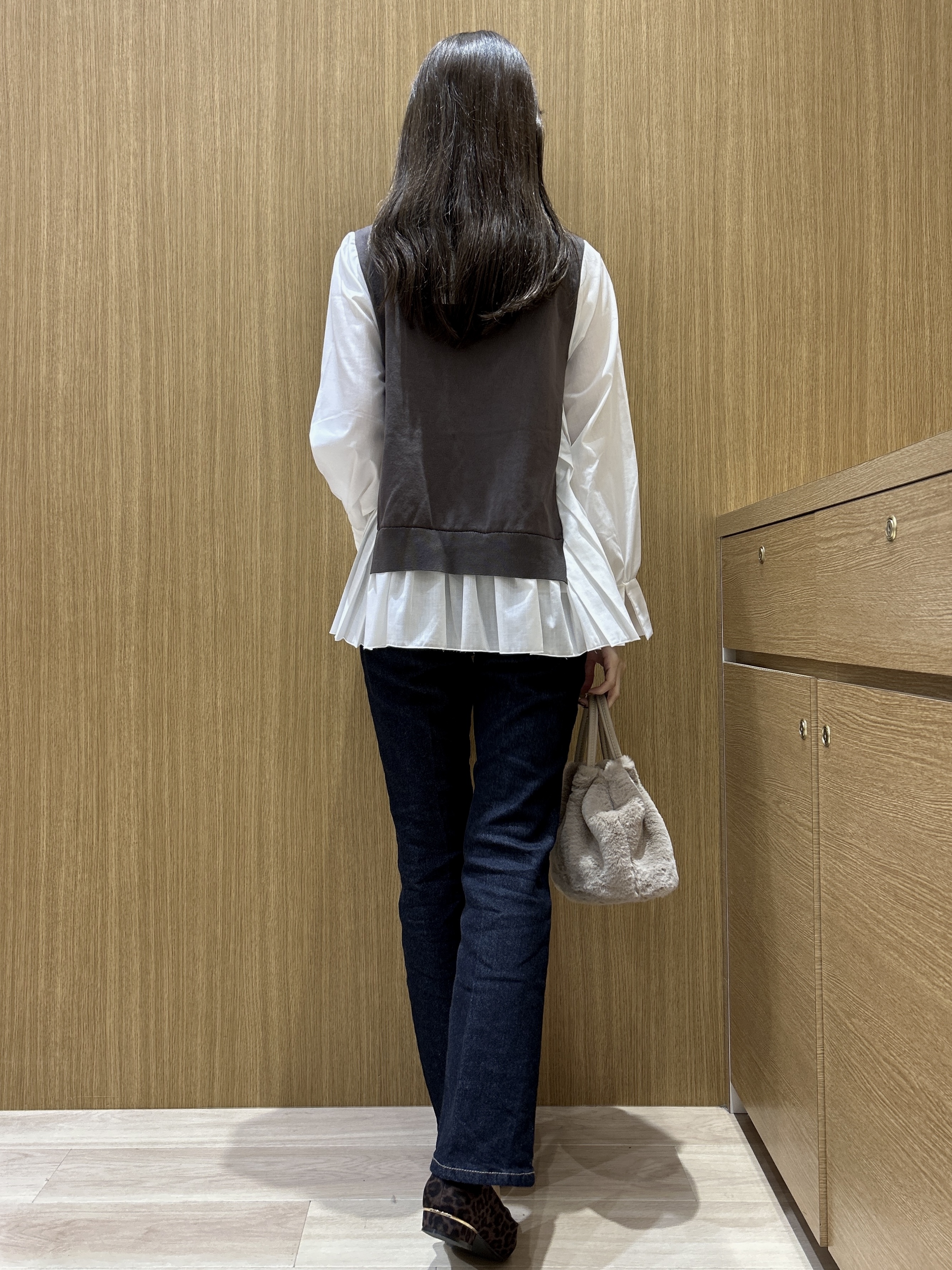 maiさんの「OPAQUE.CLIP｜プリーツデザインドッキングニット【洗濯機OK】」を使ったコーディネート