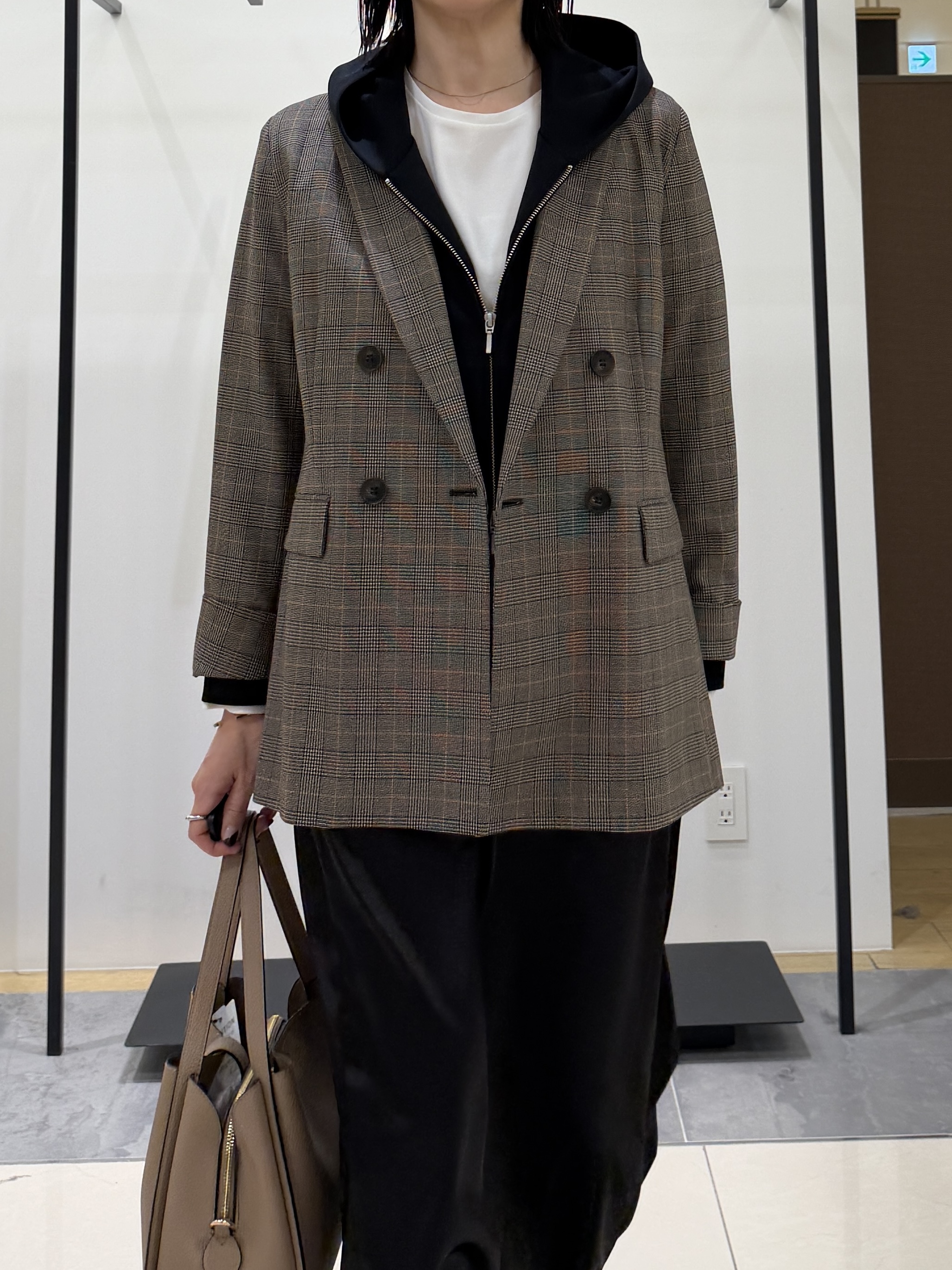 shihoさんの「INDIVI｜【洗濯機OK／ストレッチ◎】秋はじめのダブルジャケット」を使ったコーディネート