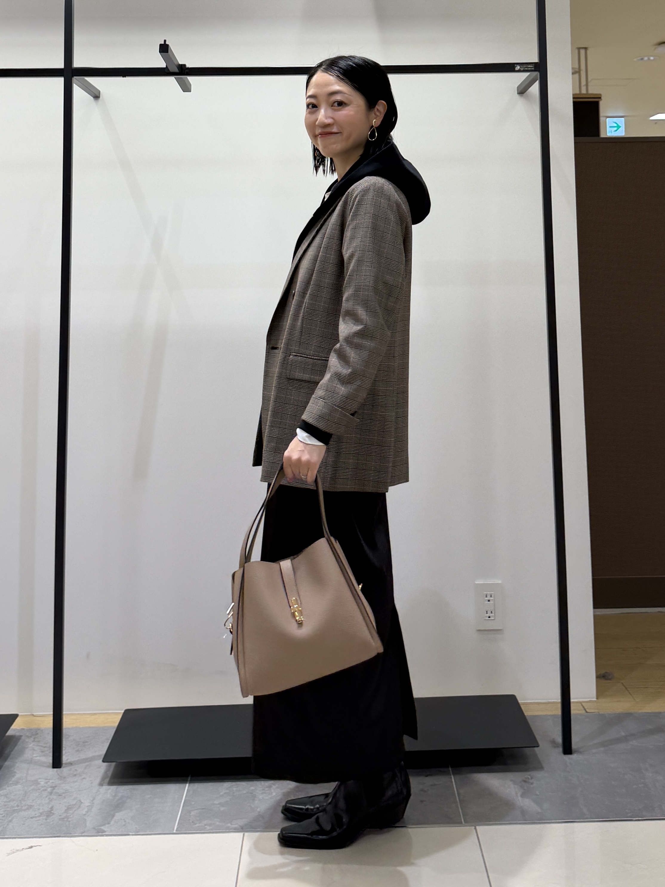 shihoさんの「INDIVI｜【洗濯機OK／ストレッチ◎】秋はじめのダブルジャケット」を使ったコーディネート