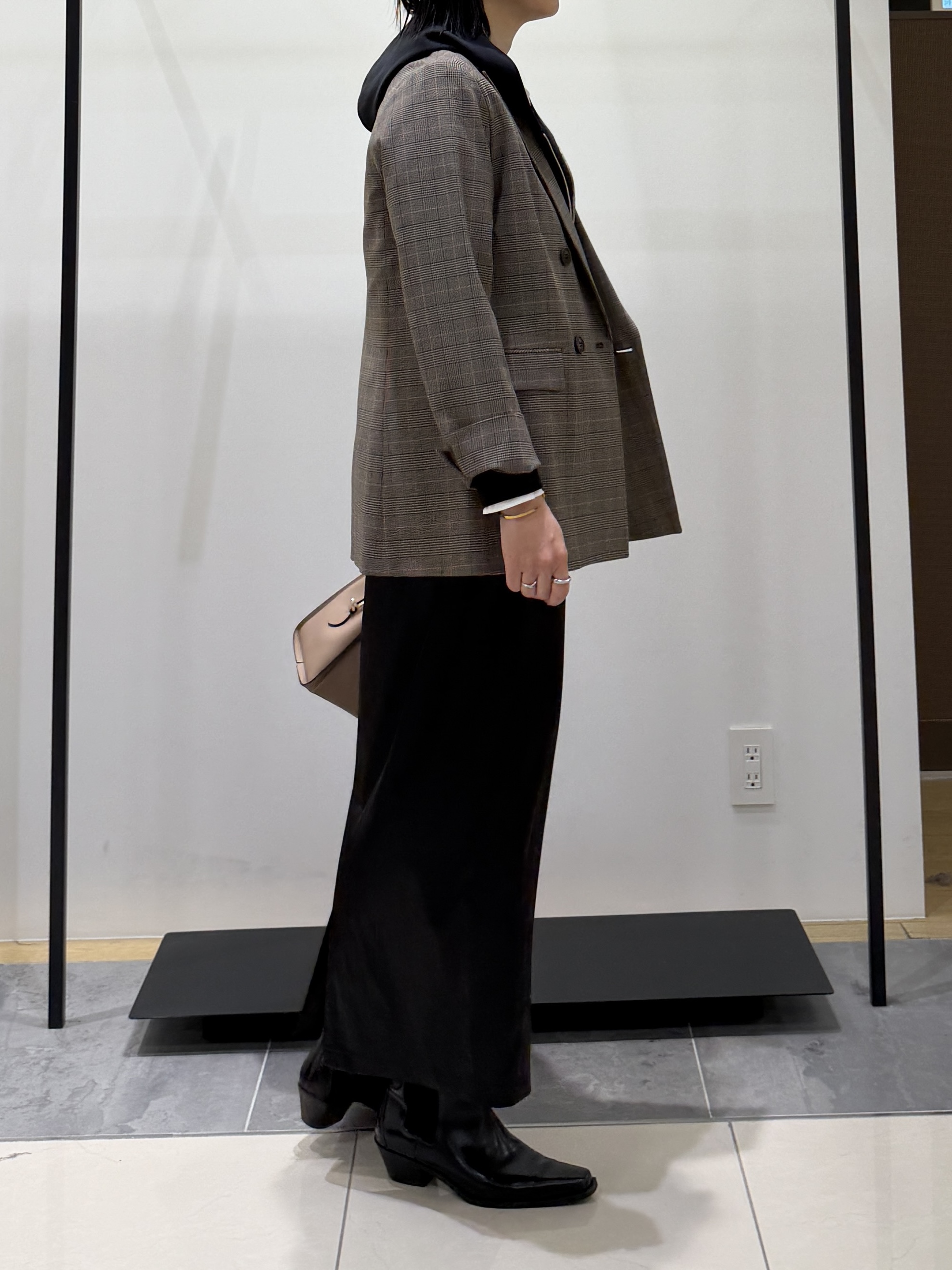 shihoさんの「INDIVI｜【洗濯機OK／ストレッチ◎】秋はじめのダブルジャケット」を使ったコーディネート