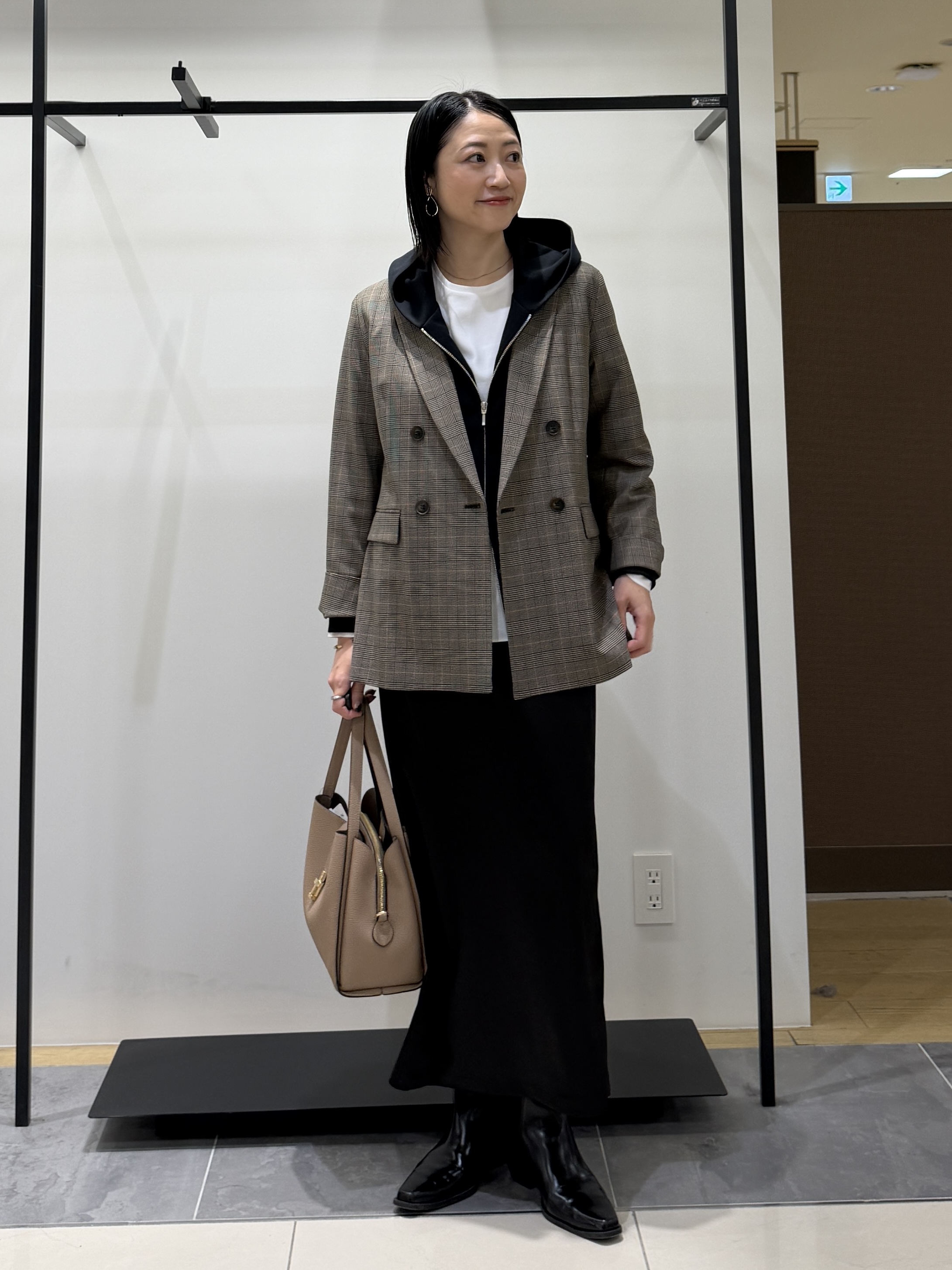 shihoさんの「INDIVI｜【洗濯機OK／ストレッチ◎】秋はじめのダブルジャケット」を使ったコーディネート