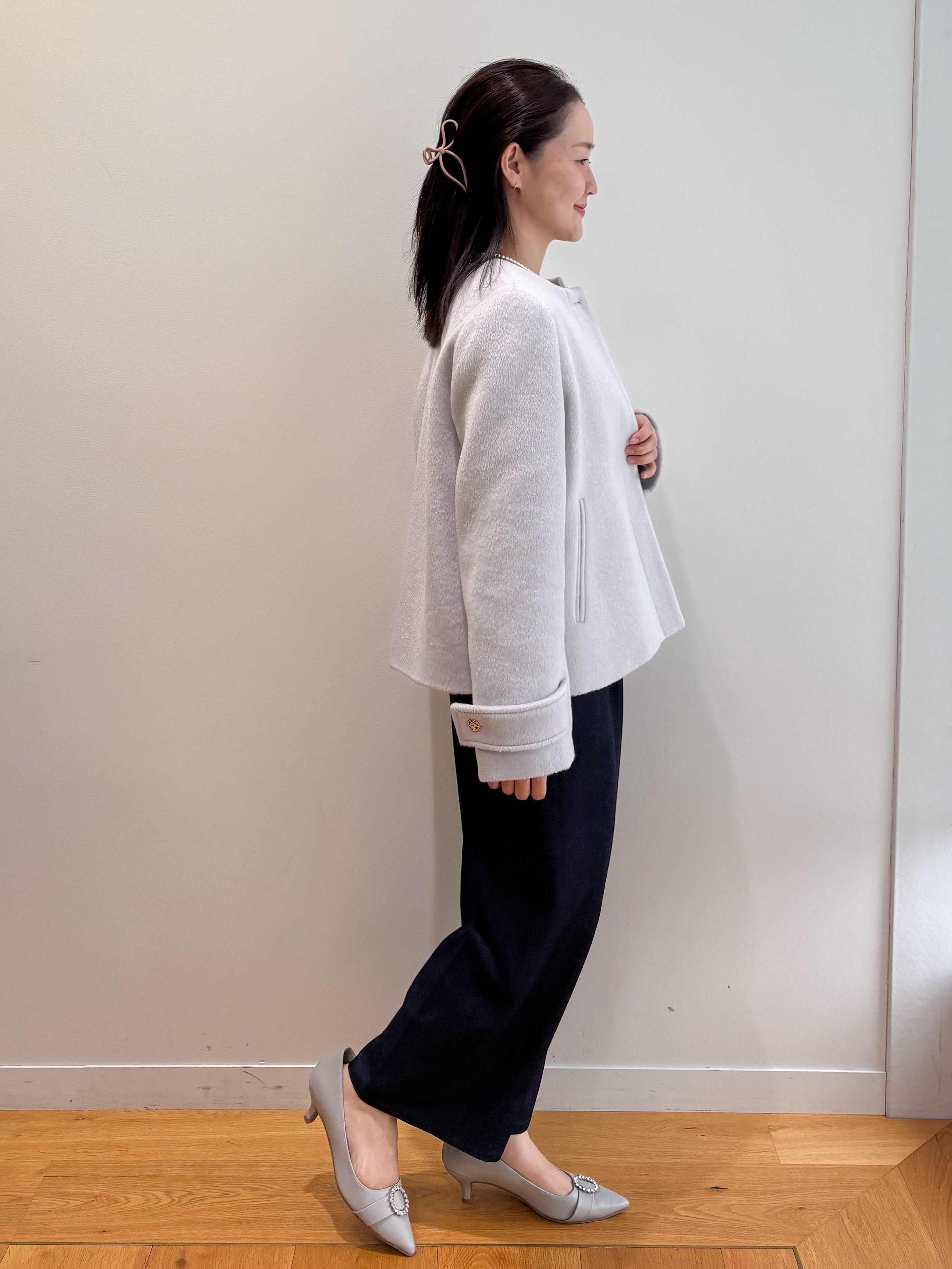 そねなおさんの「index｜【植草美幸先生が指南する好印象スタイル】カシミヤ混ノーカラーショートコート」を使ったコーディネート