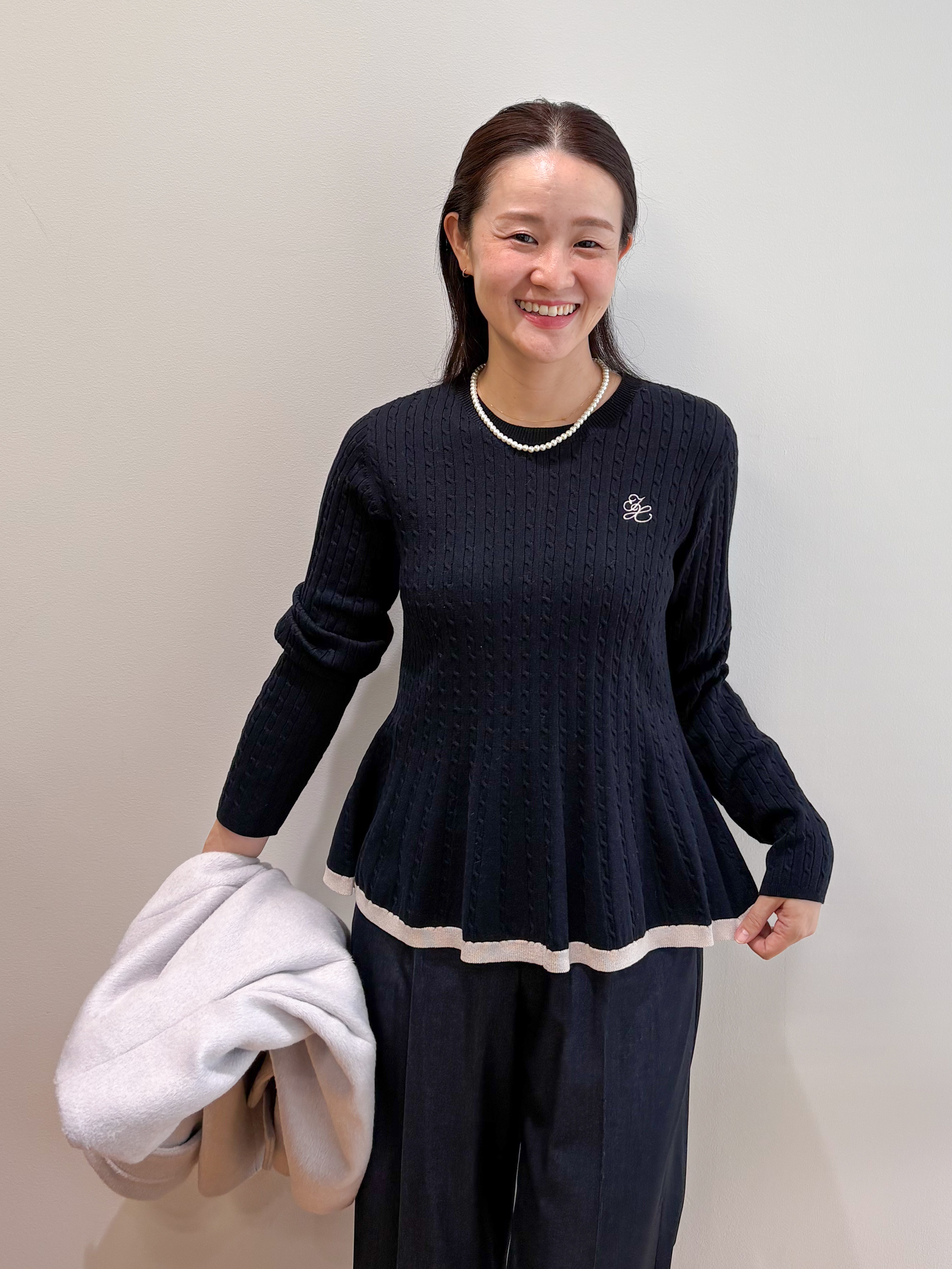 そねなおさんの「index｜【植草美幸先生が指南する好印象スタイル】カシミヤ混ノーカラーショートコート」を使ったコーディネート